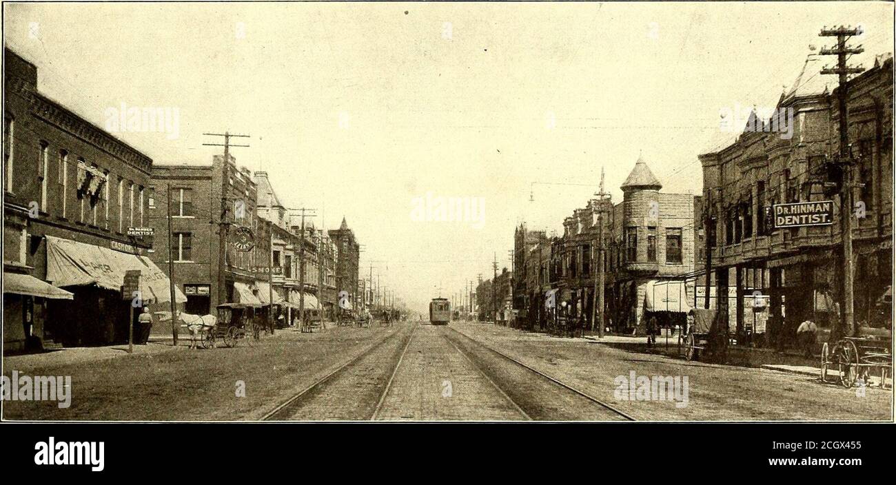 . Electric railway journal . Joplin & Pittsburg—Spreading Ballast There