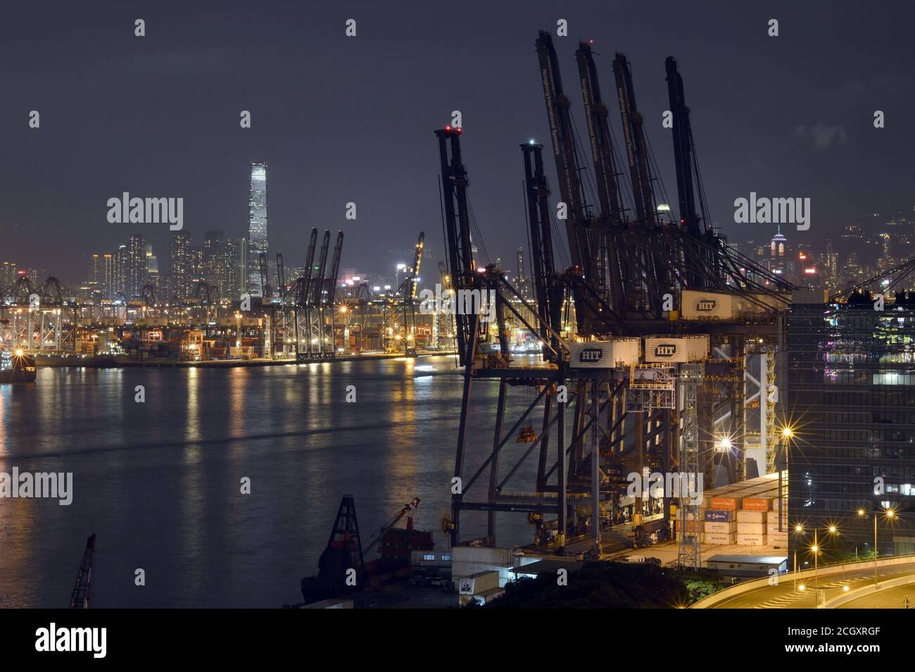 Container cranes at Port of Hong Kong Stock Photo - Alamy