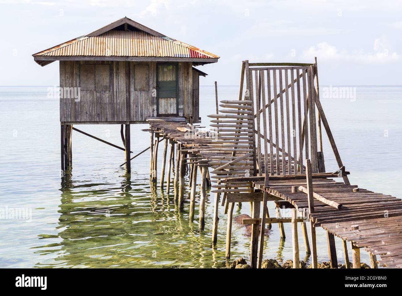 Stilt house at the sea in Tawitawi, Philippines Stock Photo Alamy
