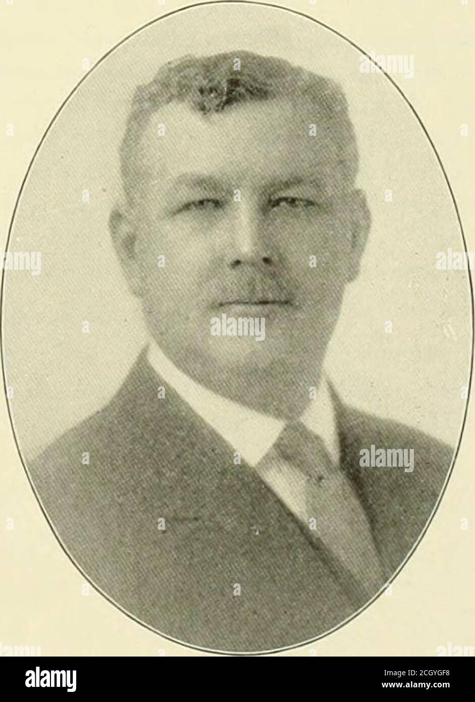 . Railway age gazette . o 1891mechanical draftsman,chief clerk to the super-intendent of machineryand chief clerk to thegeneral superintendent.In November, 1891, hewas appointed assistantto the general managerof the Denver & RioGrande. On November1, 1894, he became assistant general managerof that road and retainedthat position until July1, 1900, when he was ap-pointed also general manager of the Colorado Midland. OnJune 1, 1904, he became a vice-president of the Denver & RioGrande. On November 5, 1909, he also became the first vice-president of the new Western Pacific, the western extension o Stock Photo