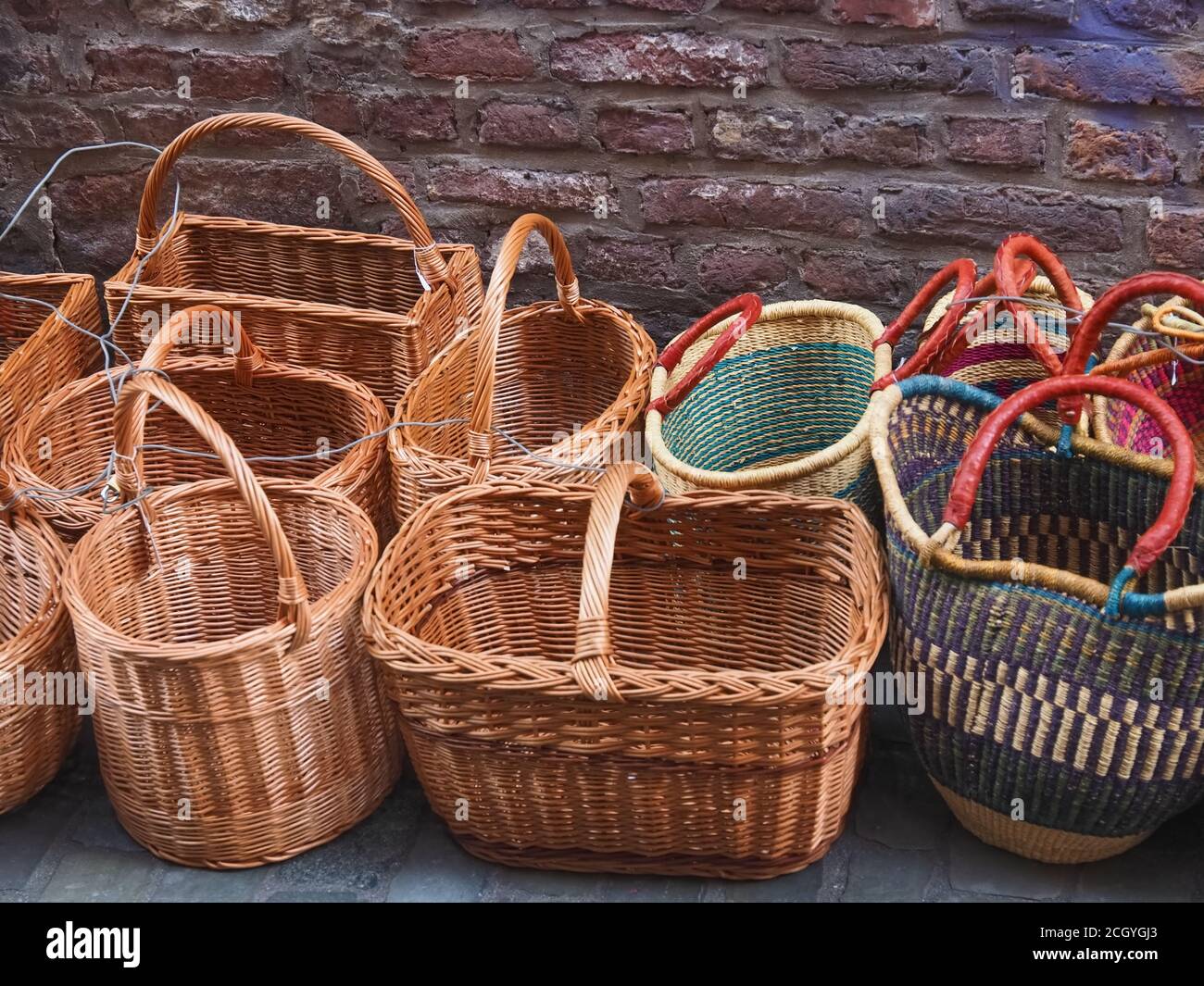 Hand woven baskets hires stock photography and images Alamy