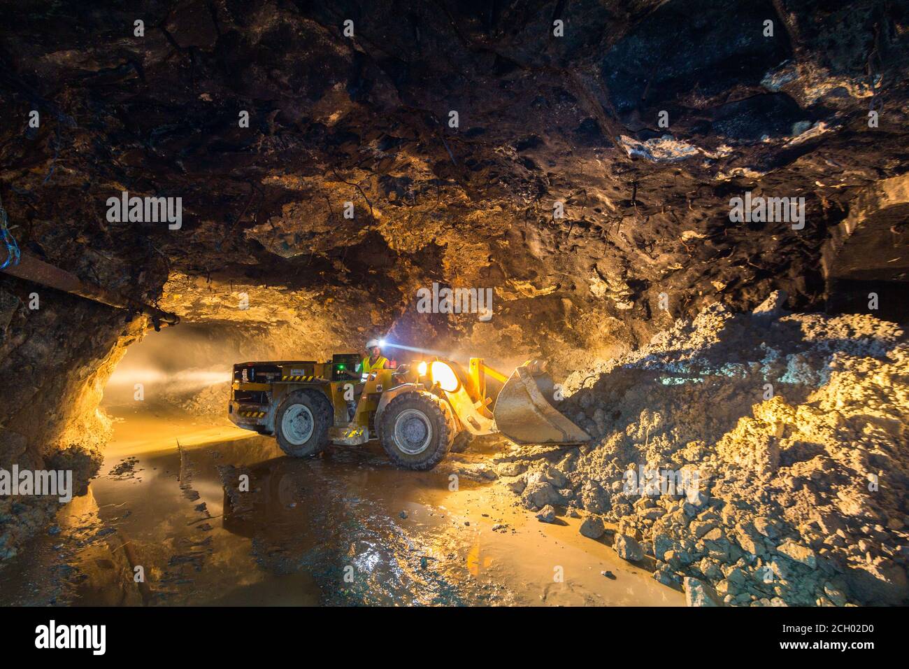 Mining for ores in a gold mine in Benguet, Philippines Stock Photo Alamy