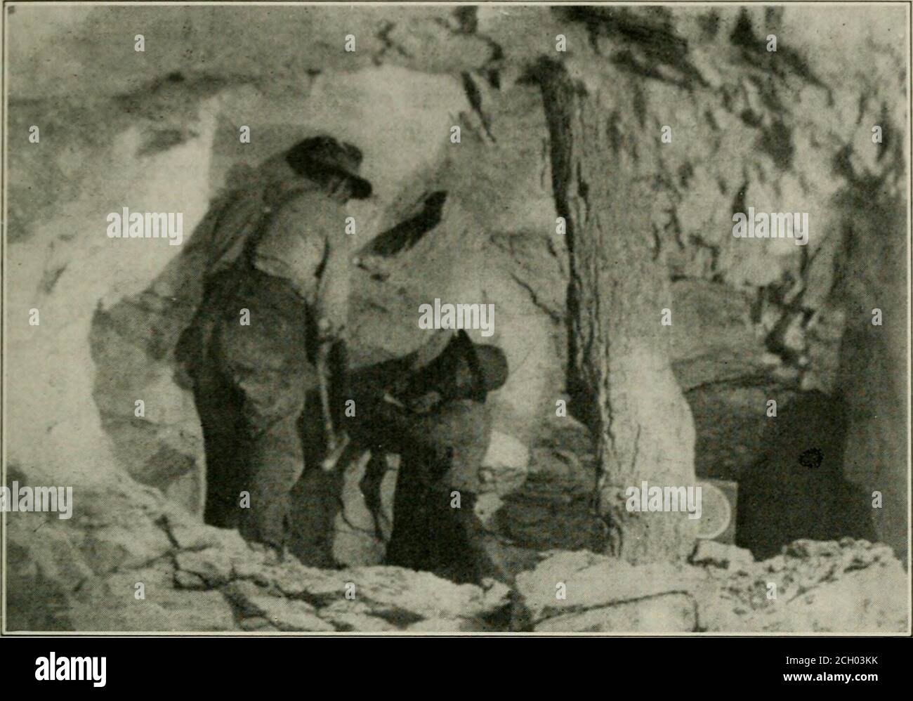 Metric Ton High Resolution Stock Photography And Images Alamy