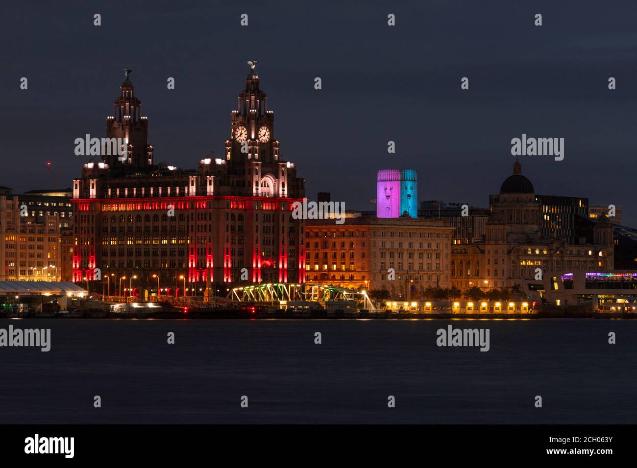 Liver Building, Liverpool, with night time illuminations Stock Photo