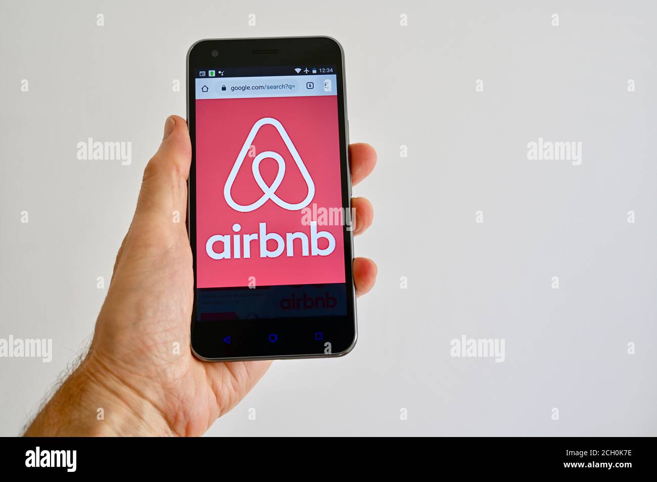 Airbnb logo hires stock photography and images Alamy