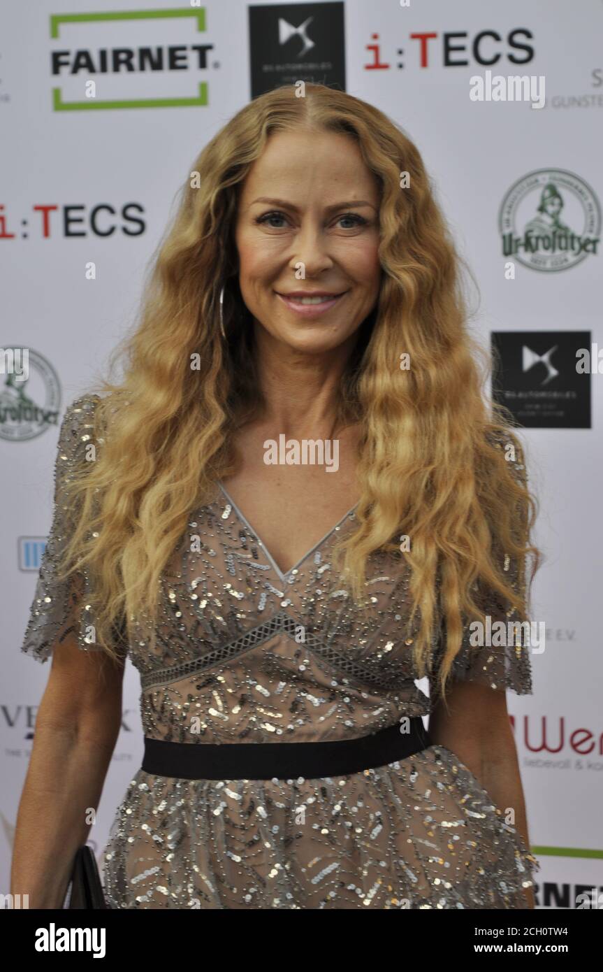 Elvers Jenny High Resolution Stock Photography And Images Alamy