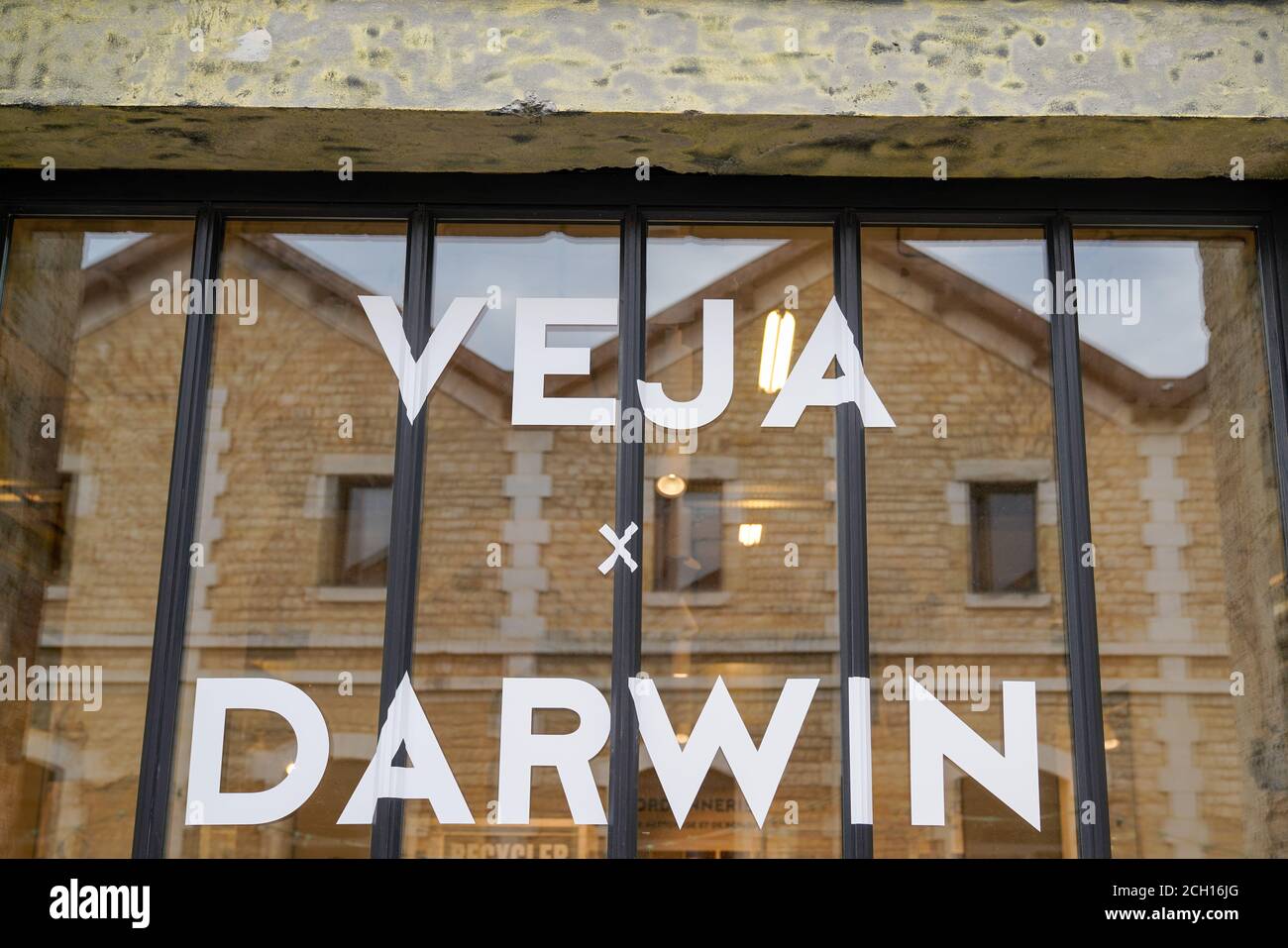 Bordeaux , Aquitaine / France - 09 01 2020 : veja logo sign and darwin text  on boutique wall of sneakers footwear shop in bordeaux france Stock Photo -  Alamy