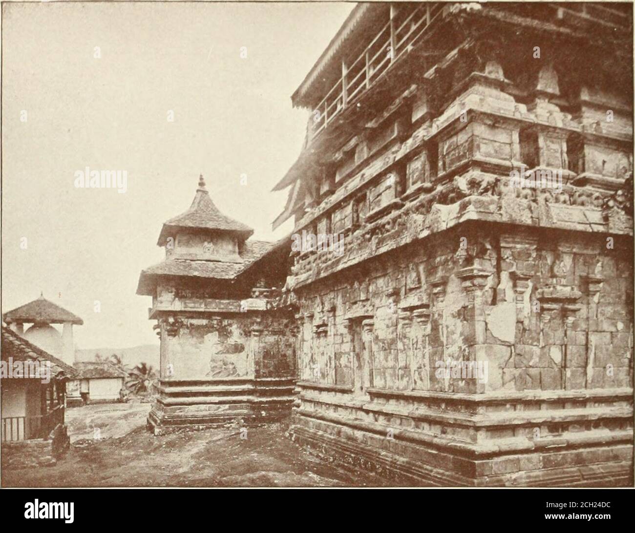 Gadaladeniya hi-res stock photography and images - Alamy