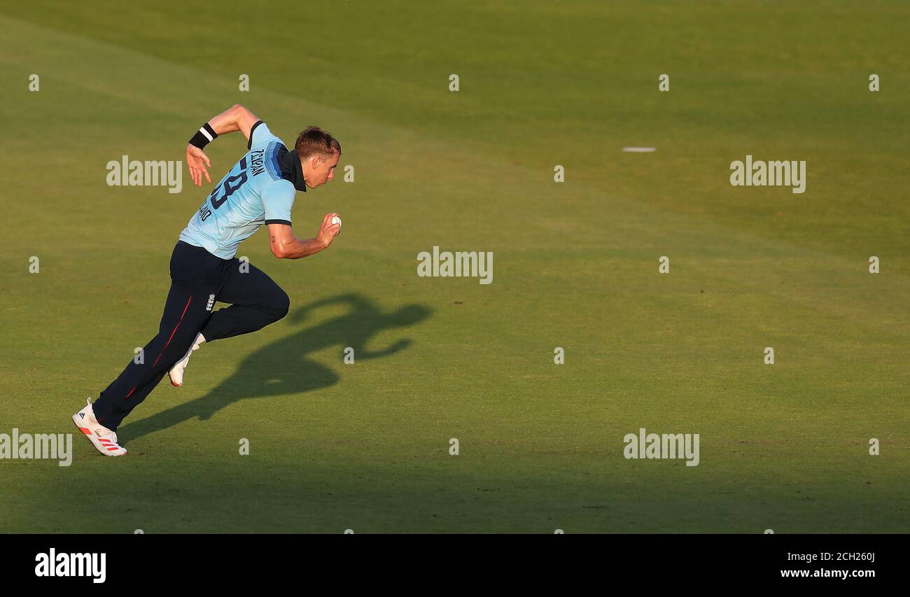 England's Tom Curran bowling during the second Royal London ODI match at Emirates Old Trafford, Manchester. Stock Photo