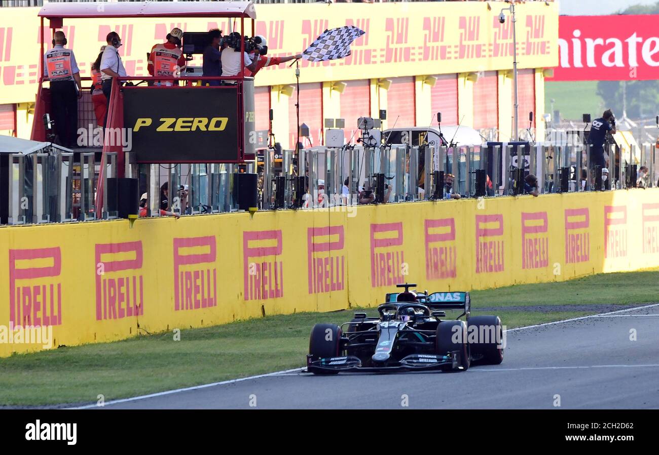 Page 2 Chequered Flag F1 High Resolution Stock Photography And Images Alamy