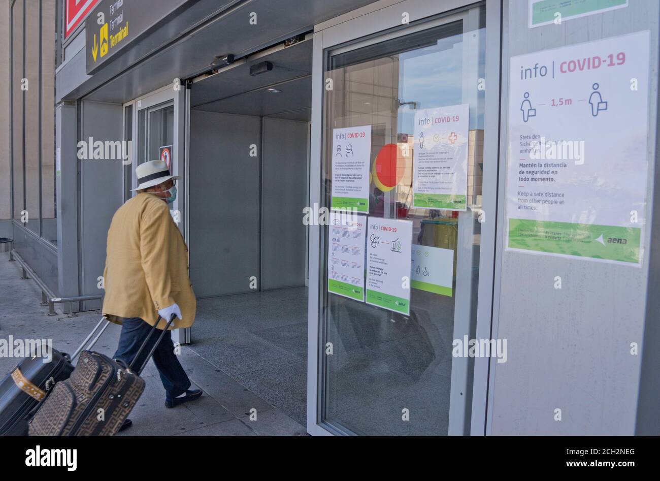 Tourists wearing face masks due to Covid19 Coronavirus pandemic at