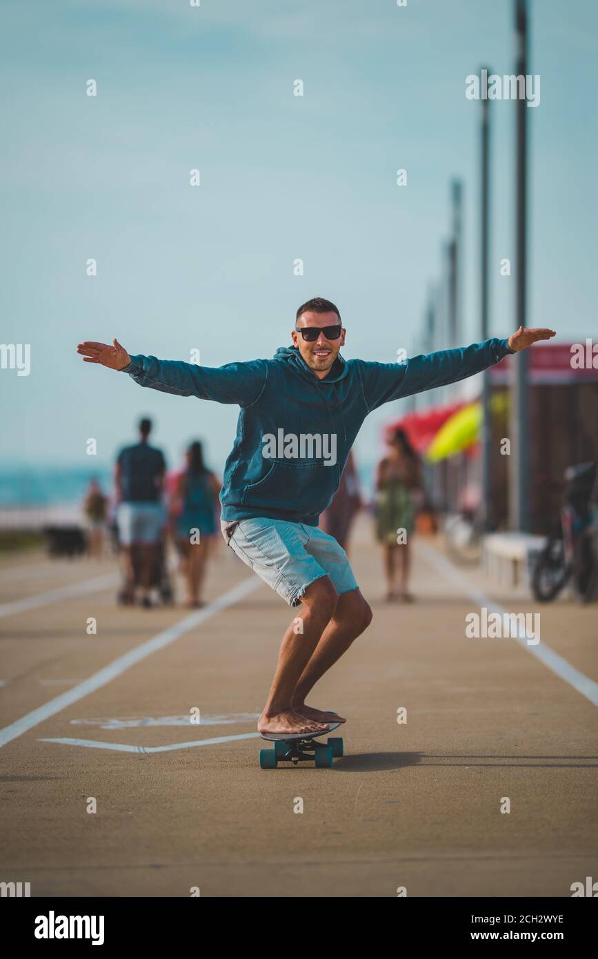 Longboard hoodie top