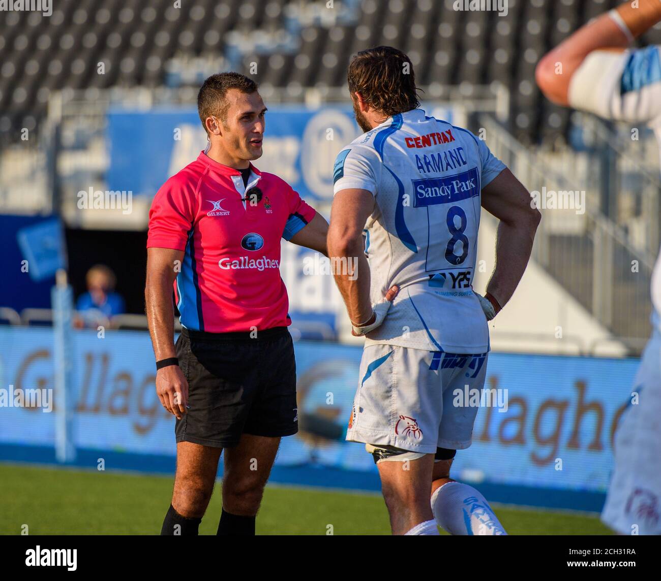 LONDON, UNITED KINGDOM. 13th, Sep 2020. Referee: Adam Leal (5th Premiership game) talks to Don Armand Exeter Chiefs (right) during Gallagher Premiership Rugby Match Round 20 between Saracens vs Exeter Chiefs at Allianz Park on Sunday, 13 September 2020. LONDON ENGLAND.  Credit: Taka G Wu/Alamy Live News Stock Photo