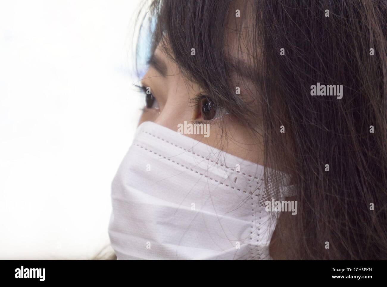 Download Japanese Pollution Mask High Resolution Stock Photography And Images Alamy PSD Mockup Templates