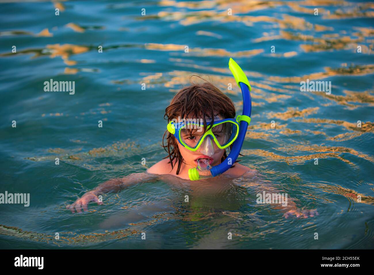 Water Sea Splash High Resolution Stock Photography and Images - Alamy