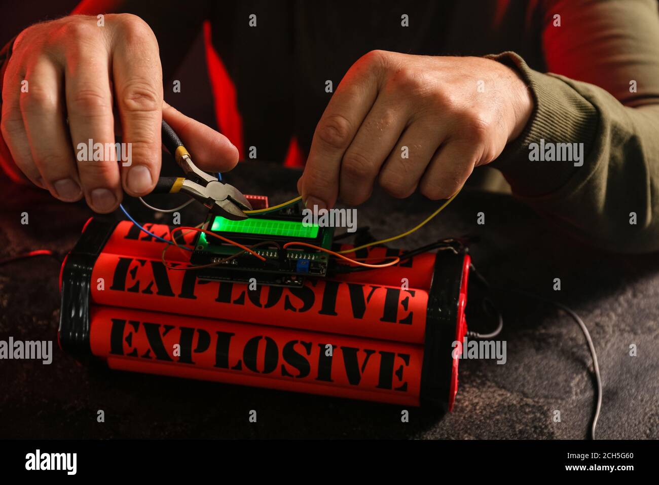 Defusing Bomb High Resolution Stock Photography And Images Alamy Defusing Bomb High Resolution Stock Photography And Images Alamy
