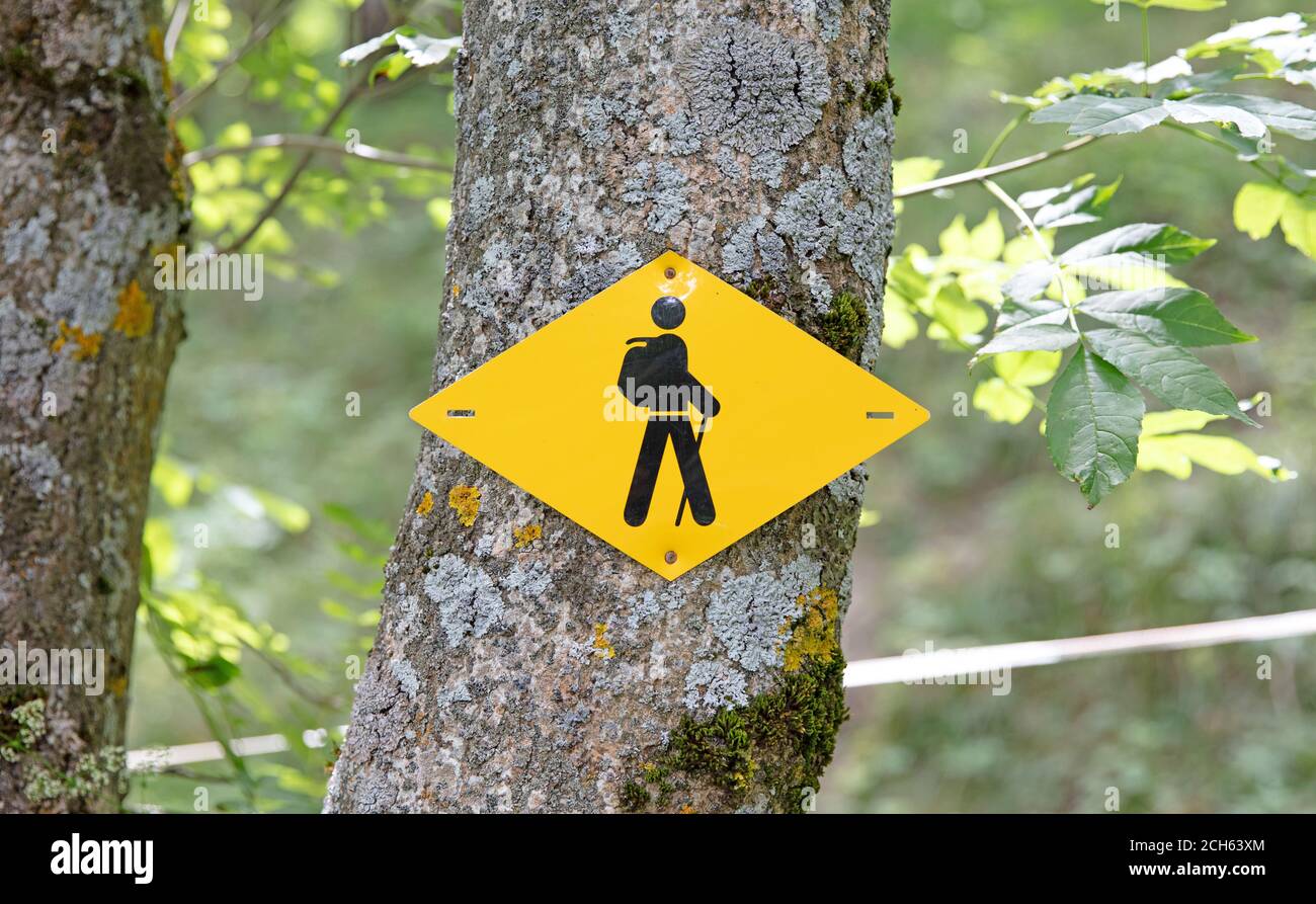 Hiking trail sign in the Swiss mountains Stock Photo - Alamy