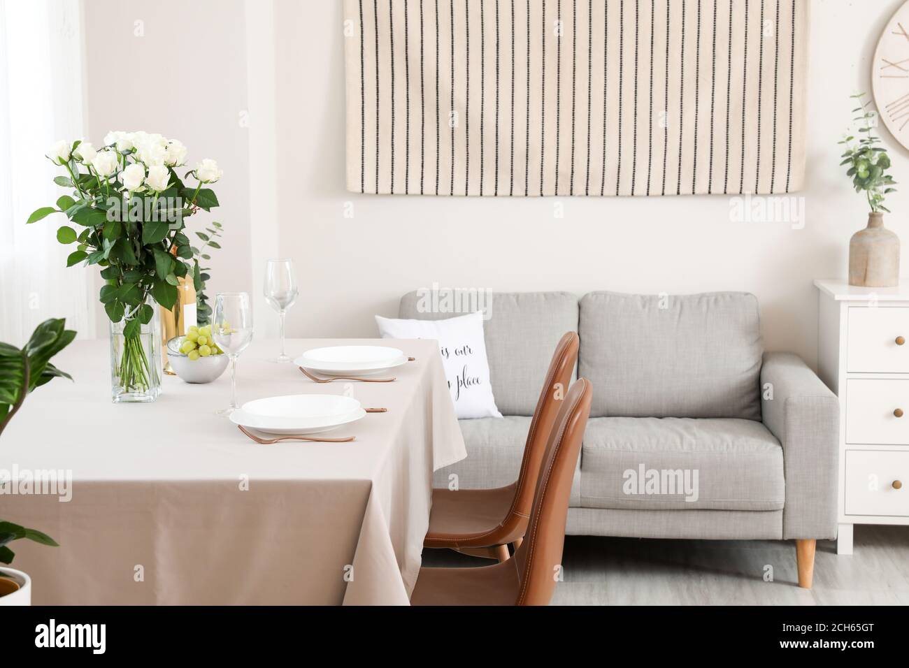 Interior of modern stylish dining room Stock Photo - Alamy