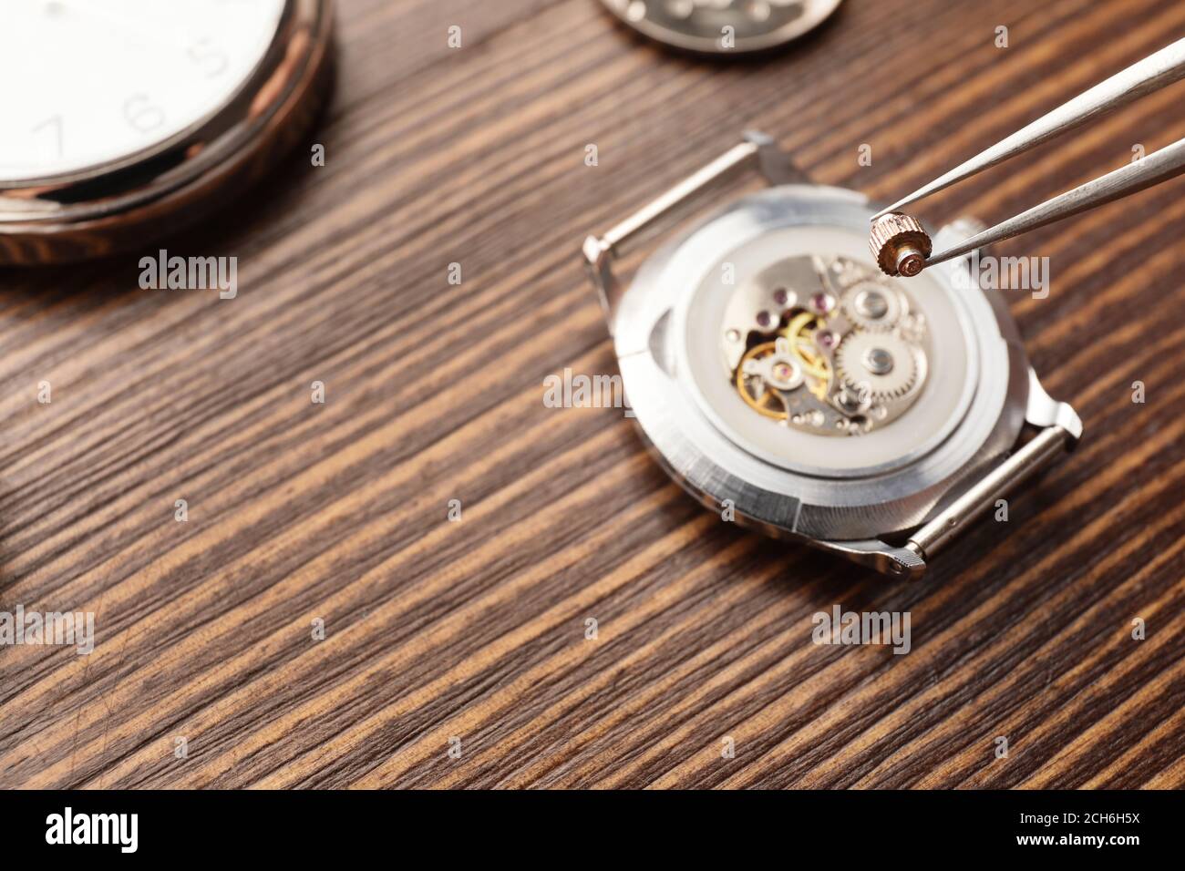 Broken Watch High Resolution Stock Photography and Images Alamy