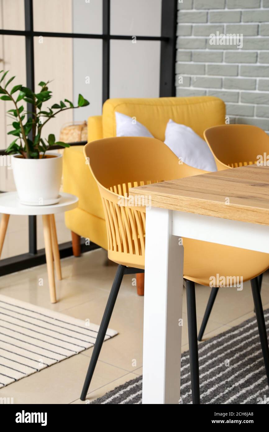 Interior of modern stylish dining room Stock Photo - Alamy
