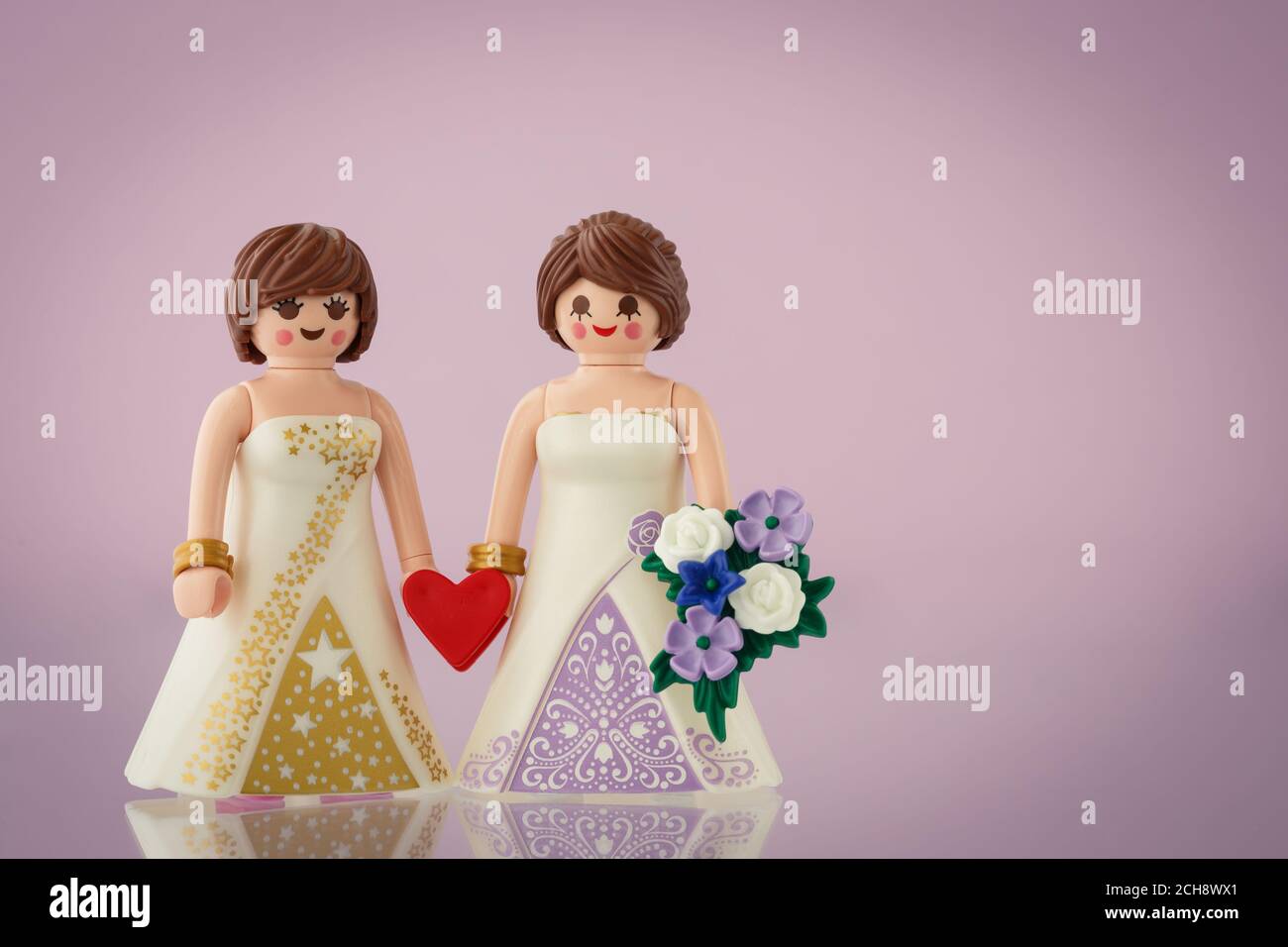 Funny couple photoshoot hi-res stock photography and images - Alamy