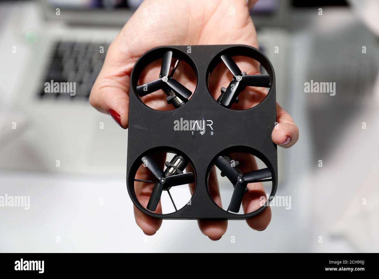 selfie drone 2019