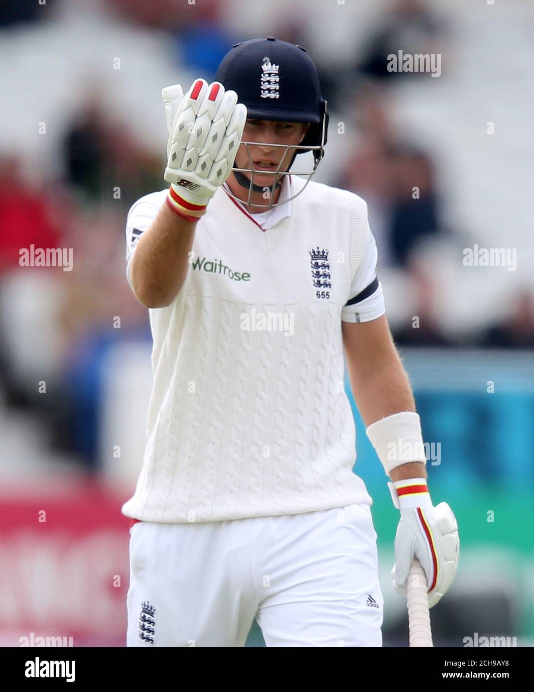 England's Joe Root reacts angrily after being dismissed by Sri Lanka's Dasun Shanaka during day one of the 1st Investec Test at Headingley, Leeds. Stock Photo