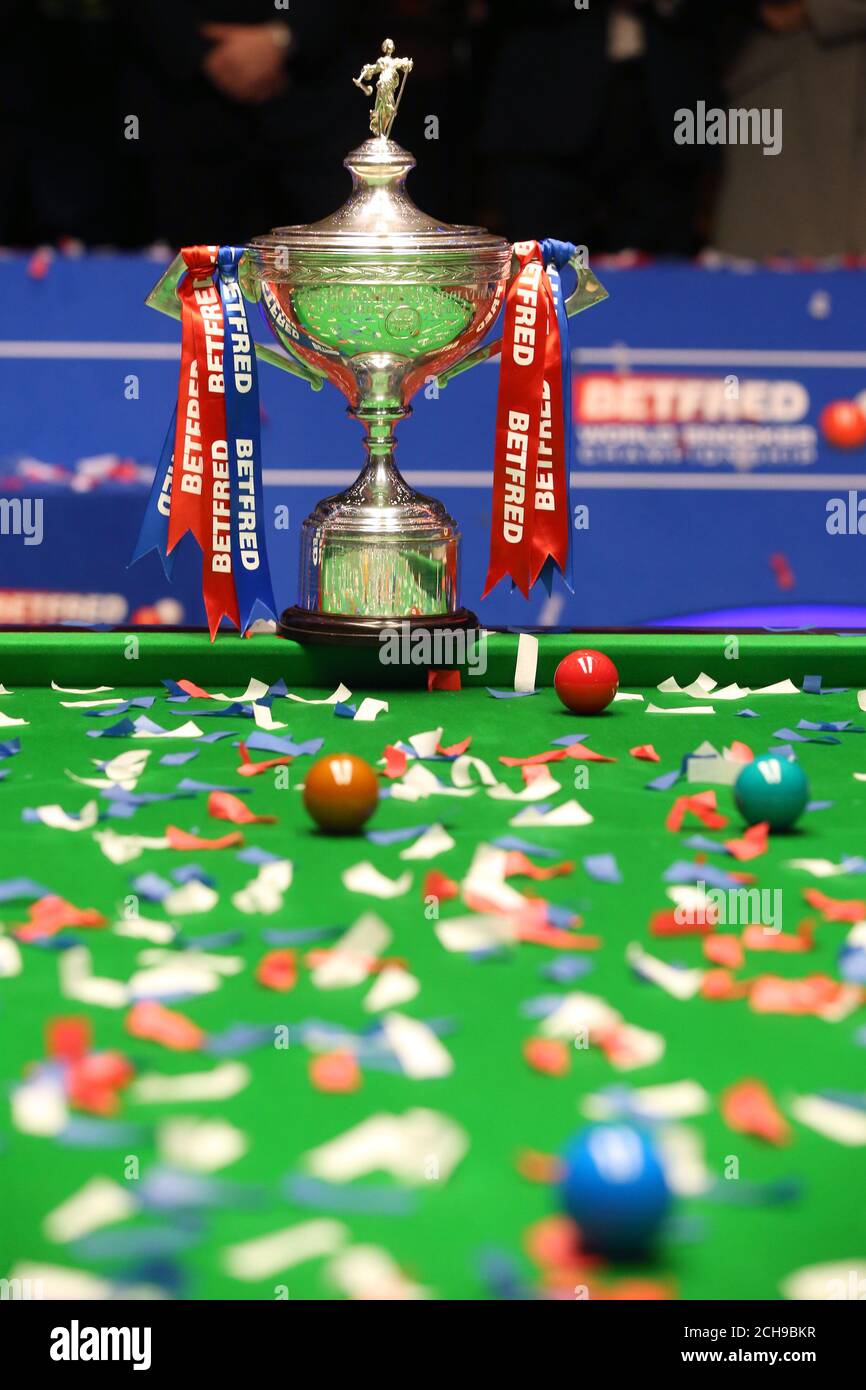 Snooker world championship trophy hi-res stock photography and images