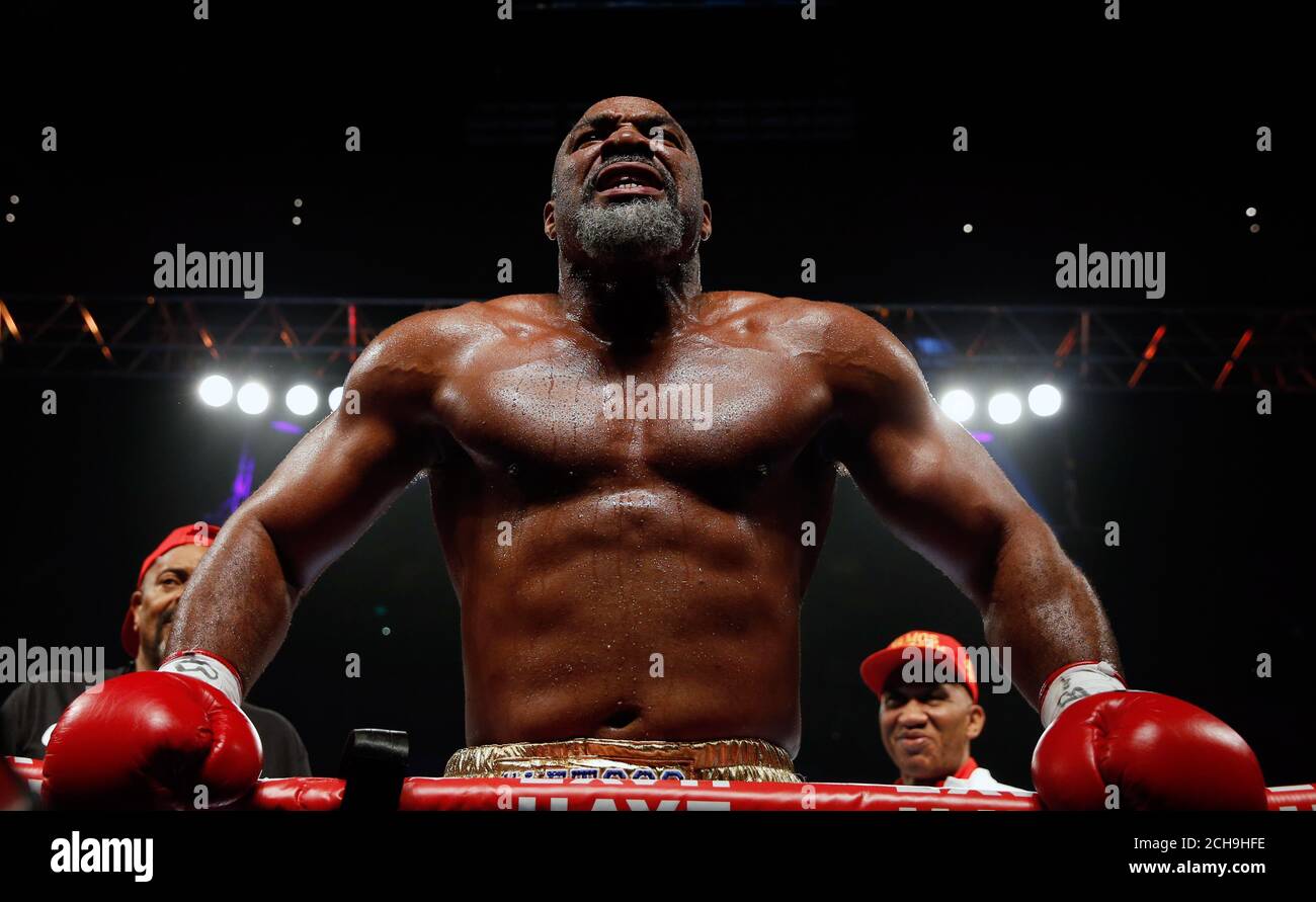 Shannon Briggs Celebrates Beating Emilio Ezequiel Zarate In The First Round Of The Heavyweight Contest At The O2 Arena London Stock Photo Alamy