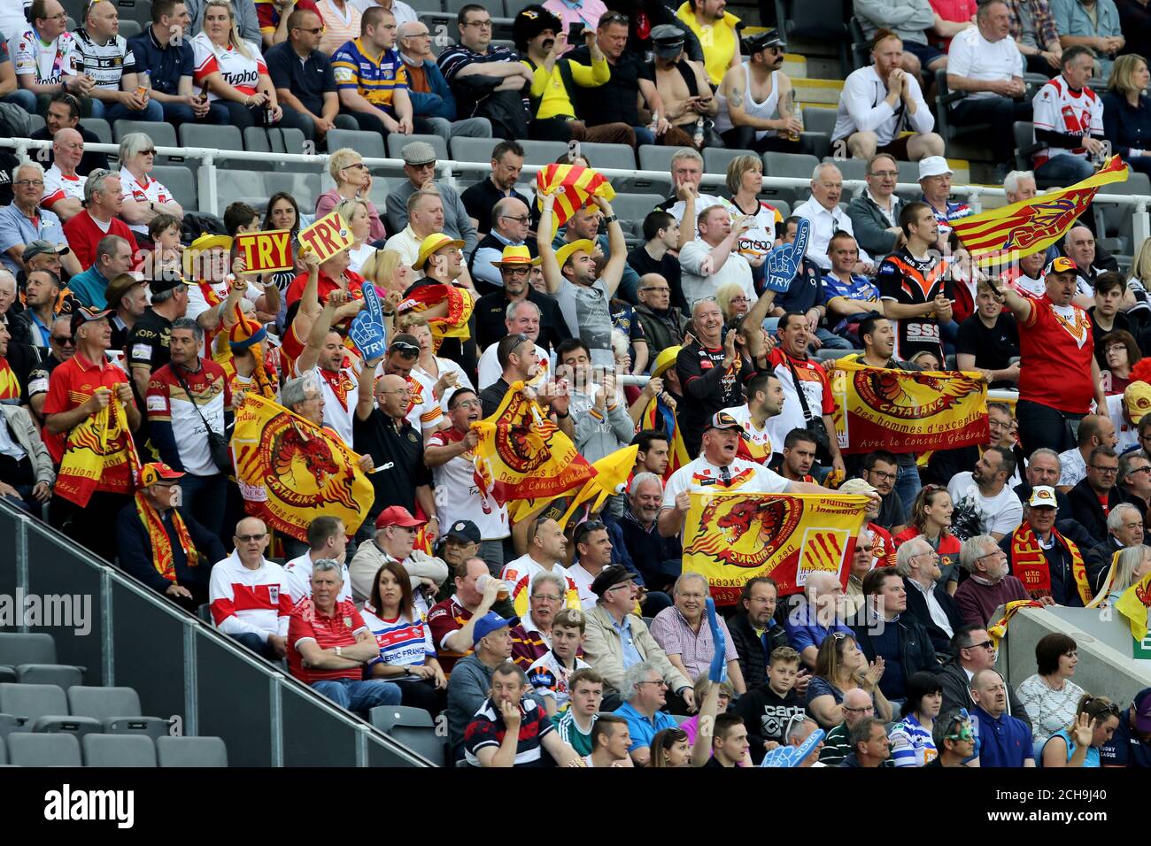 Catalan dragons fans hi-res stock photography and images