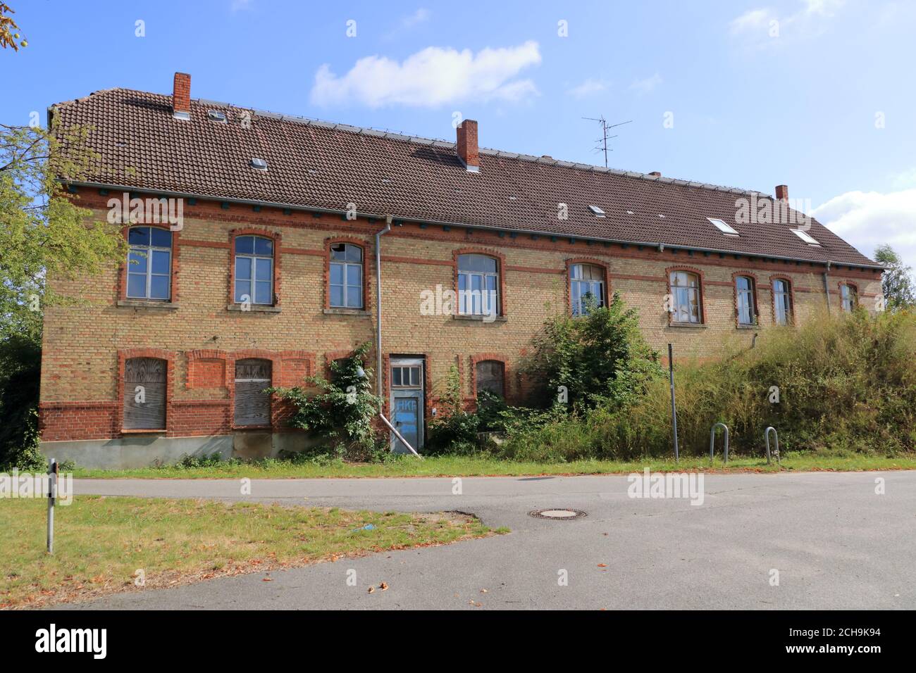 The old ruins of a not used building Stock Photo - Alamy