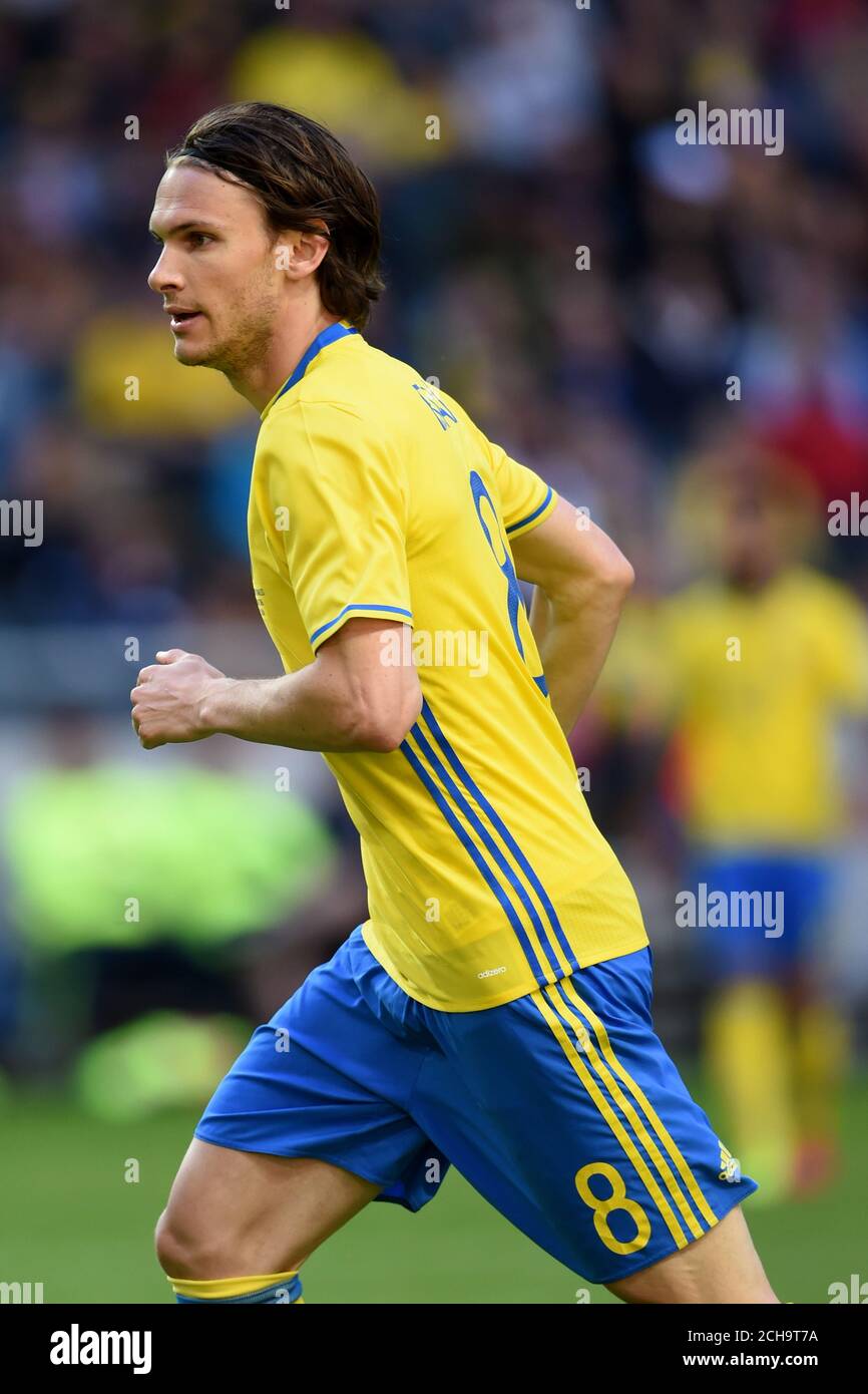 Sweden's Albin Ekdal during the International Friendly match at the Friends Arena, Stockholm. PRESS ASSOCIATION Photo. Picture date: Sunday June 5, 2016. See PA story soccer Sweden. Photo credit should read: Joe Giddens/PA Wire. RESTRICTIONS: Editorial use only, No commercial use without prior permission, please contact PA Images for further information: Tel: +44 (0) 115 8447447. Stock Photo