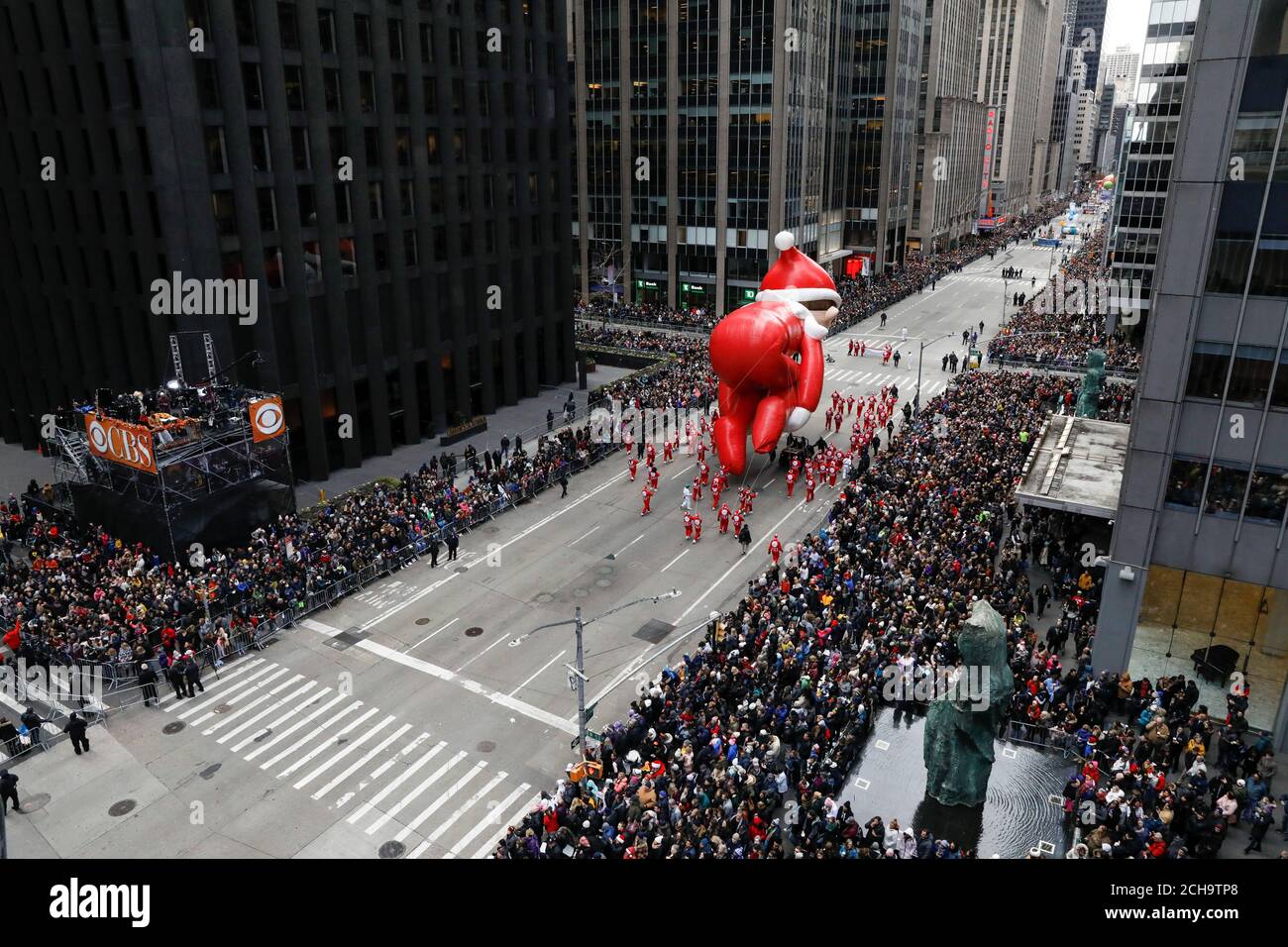 Elf shelf balloon hi-res stock photography and images - Alamy