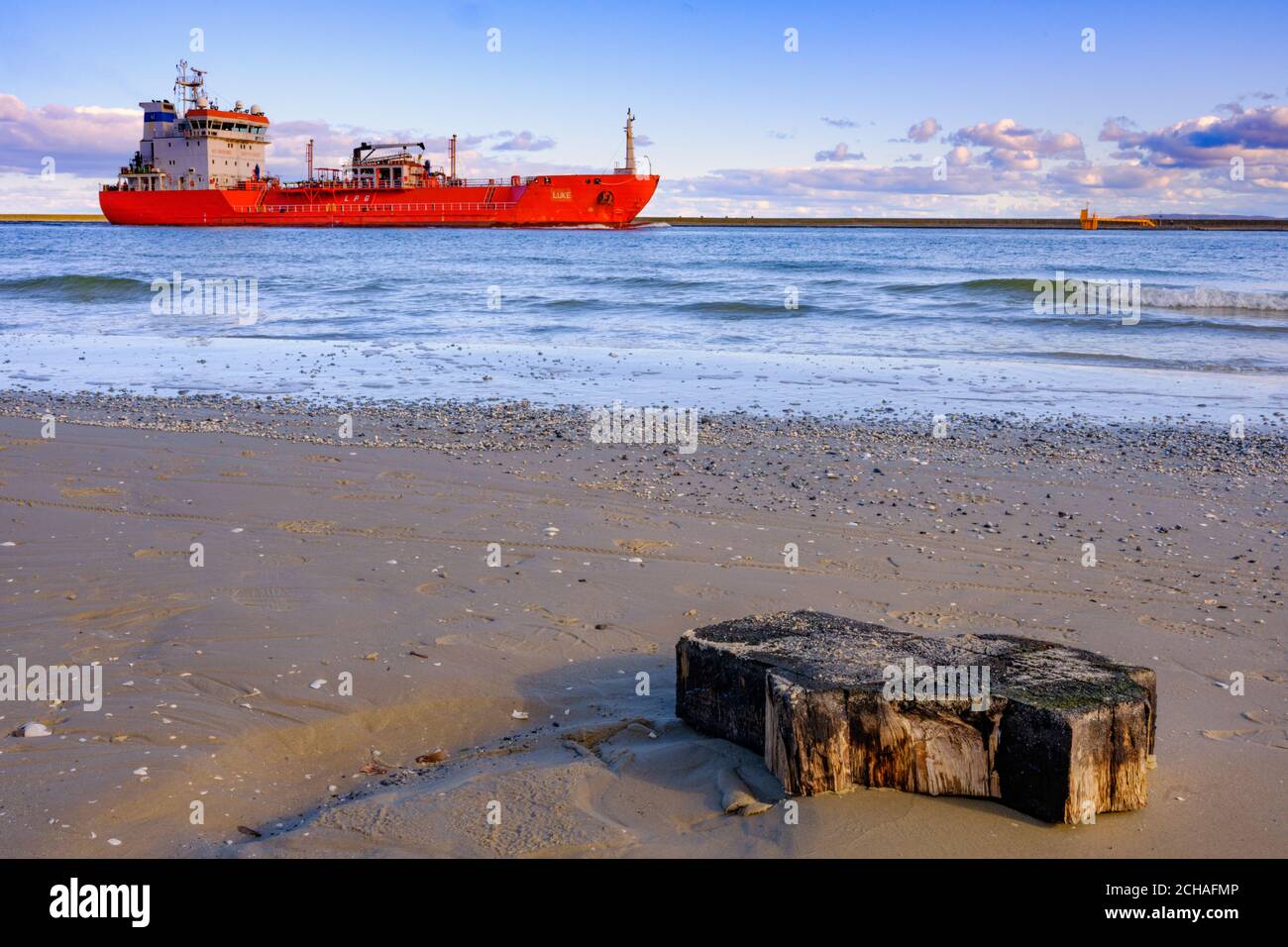 vessel and stump at Swine river estuary, Usedom and Wollin island, Swinemuende / ´Swinouj´scie, Poland Stock Photo