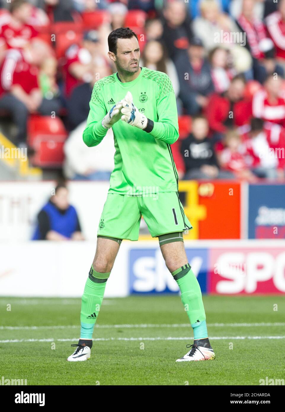 Goalkeeper Joe Lewis High Resolution Stock Photography And Images Alamy