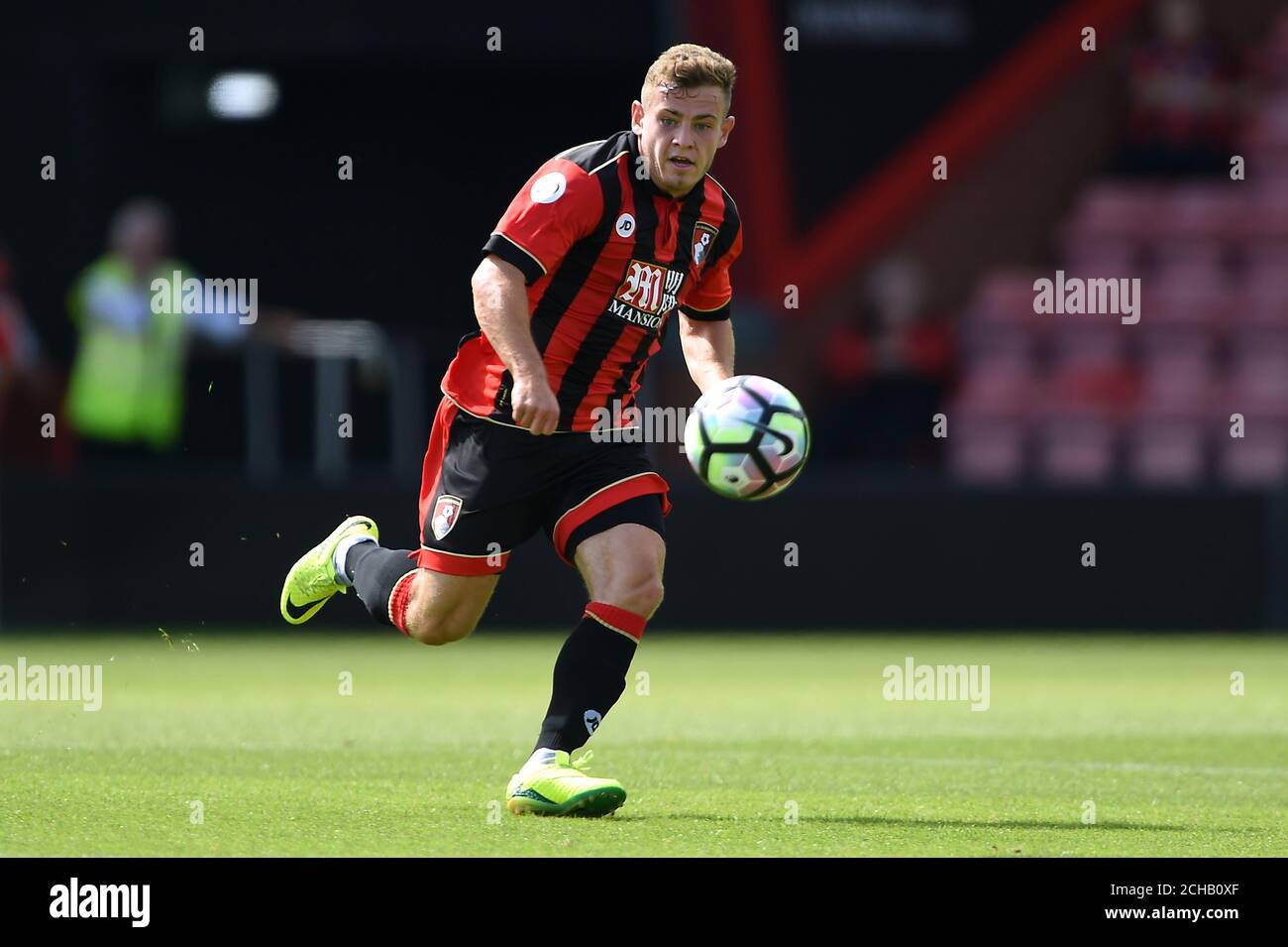 afc-bournemouths-ryan-fraser-hi-res-stock-photography-and-images-alamy