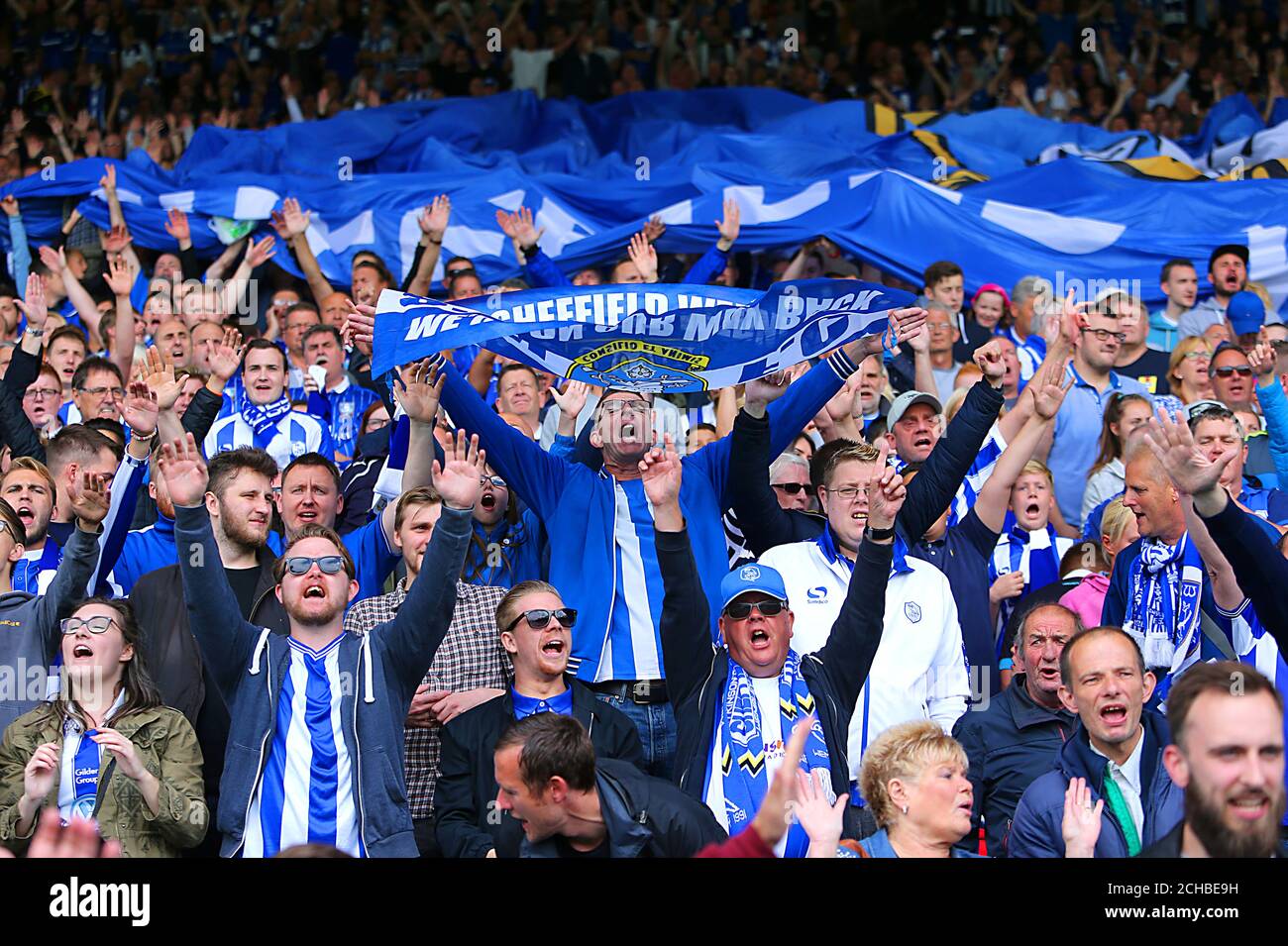 Sheffield wednesday fans in stands hires stock photography and images