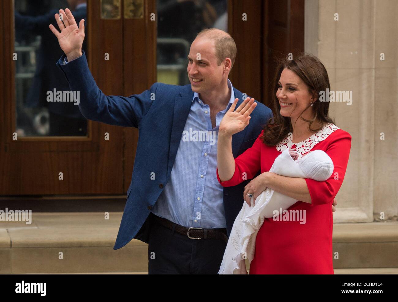 The Duke and Duchess of Cambridge and their newborn son outside the Lindo Wing at St Mary's Hospital in Paddington, London. PRESS ASSOCIATION Photo. Picture date: Monday April 23, 2018. Photo credit should read: Dominic Lipinski/PA Wire Stock Photo