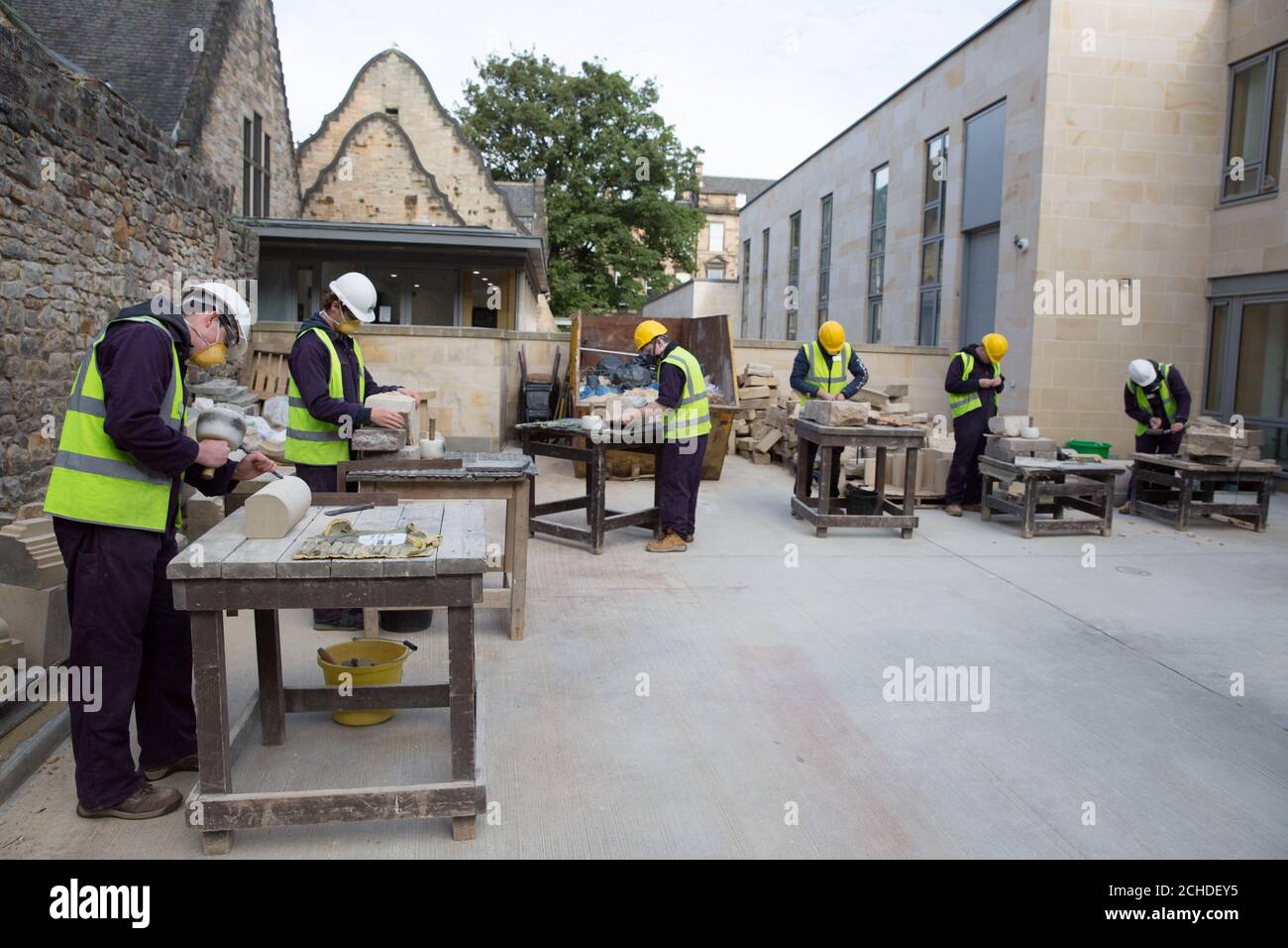 stonemasonry-stonemason-hi-res-stock-photography-and-images-alamy