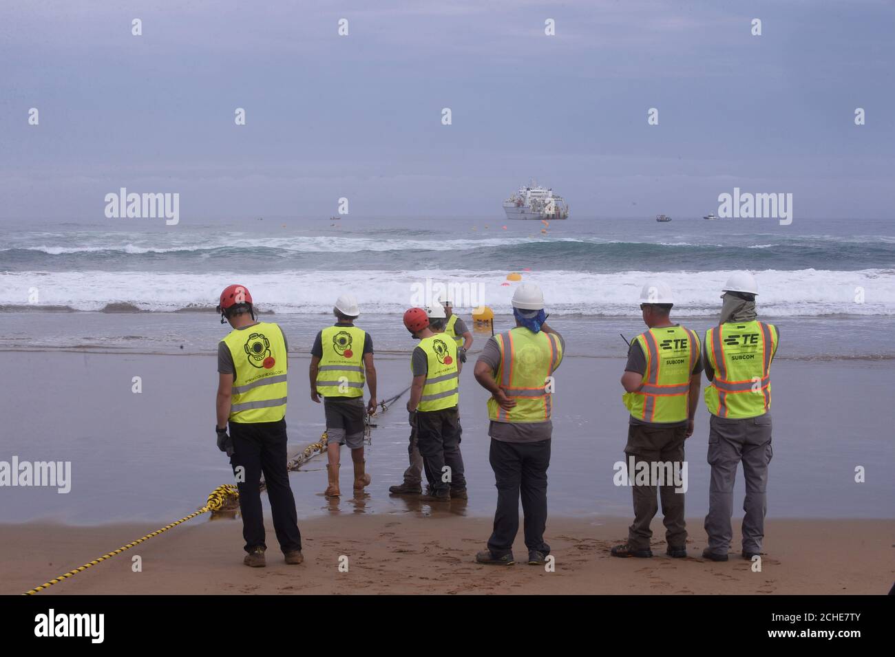 Fiber optic cable and ocean hires stock photography and images Alamy
