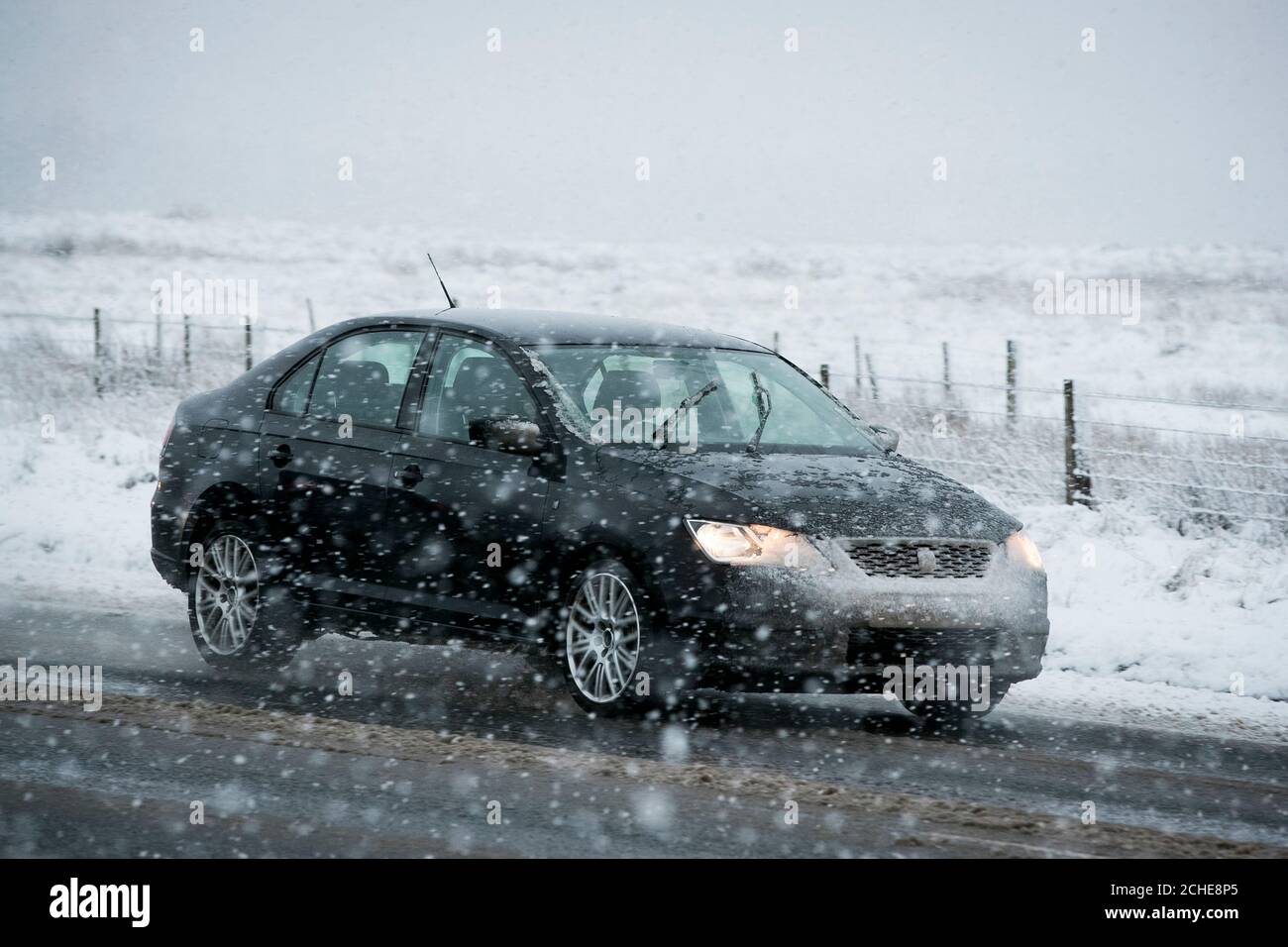 Heavy snowfall on the glenshane pass in co londonderry hires stock