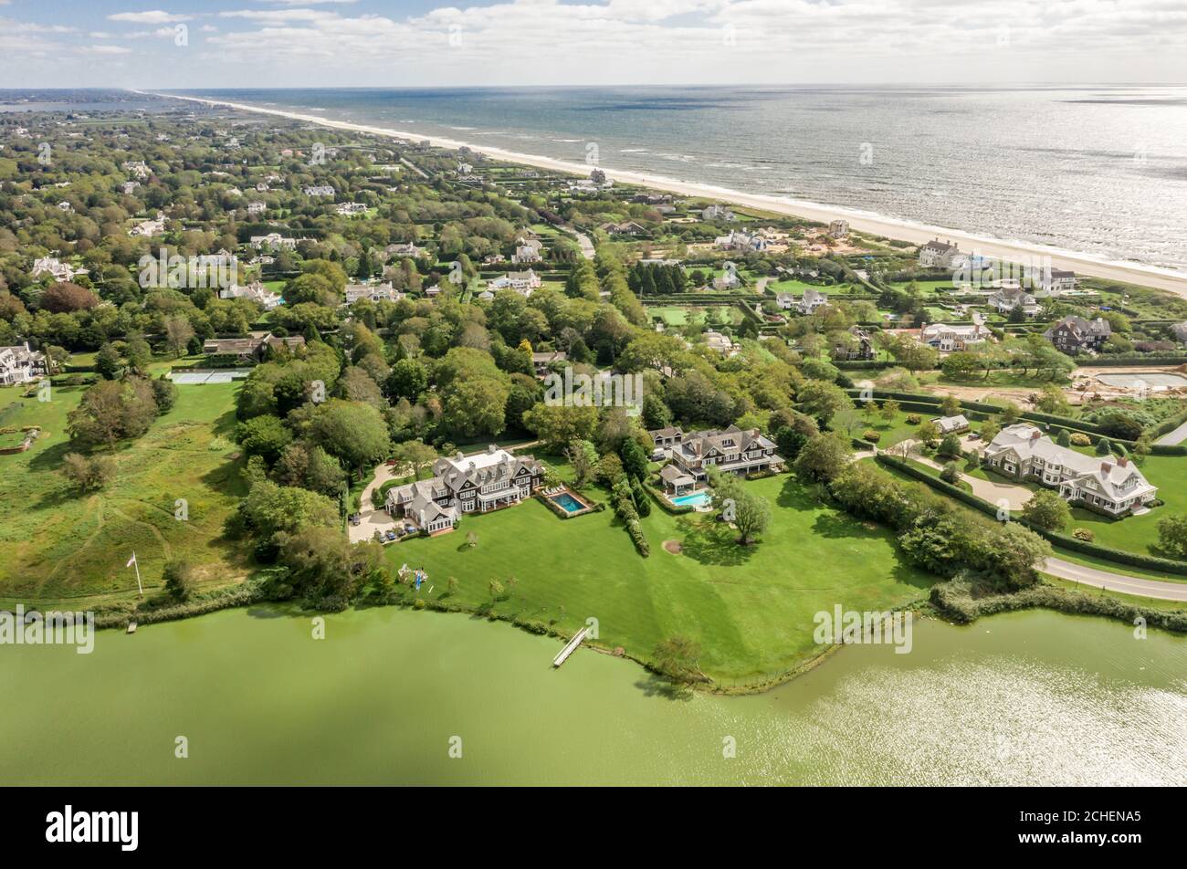Aerial view of estates near the ocean in Southampton, NY Stock Photo