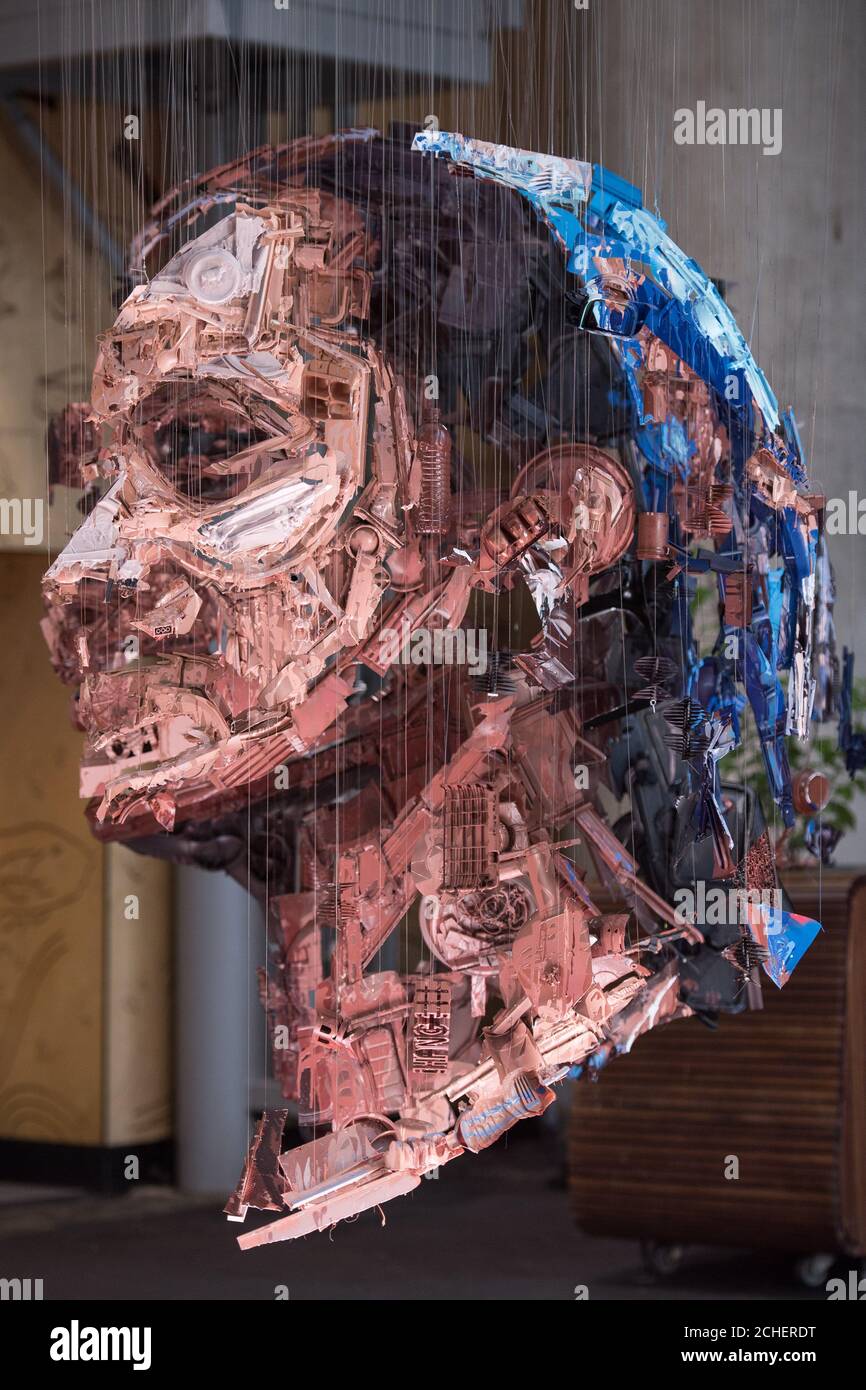 EDITORIAL USE ONLY An artwork of a female Indian waste picker by perceptual  artist Michael Murphy is unveiled in London???s Borough Market to celebrate  the launch of The Body Shop???s first Community