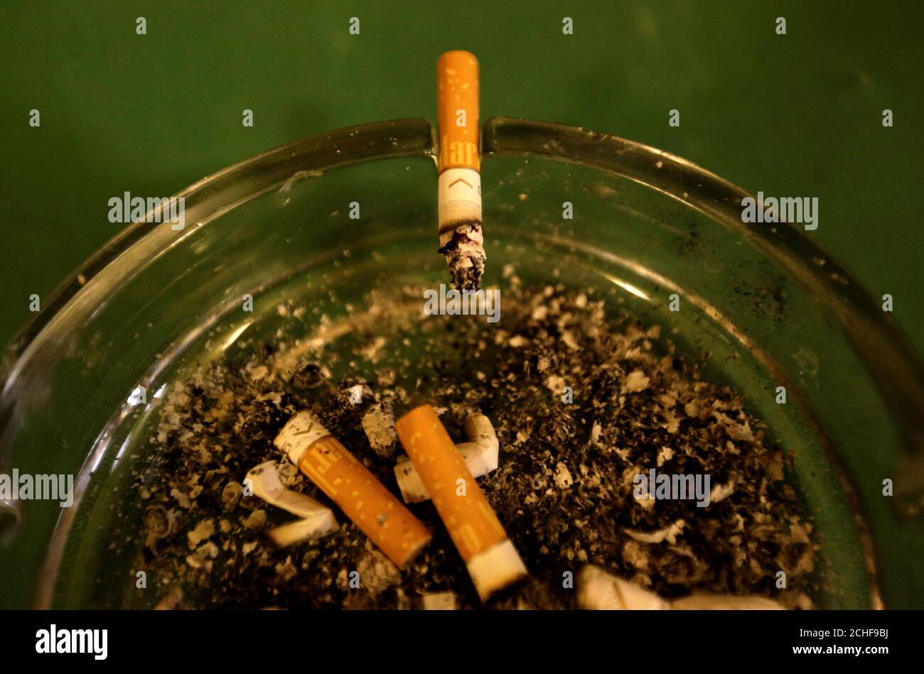 Cigarette burns hires stock photography and images Alamy