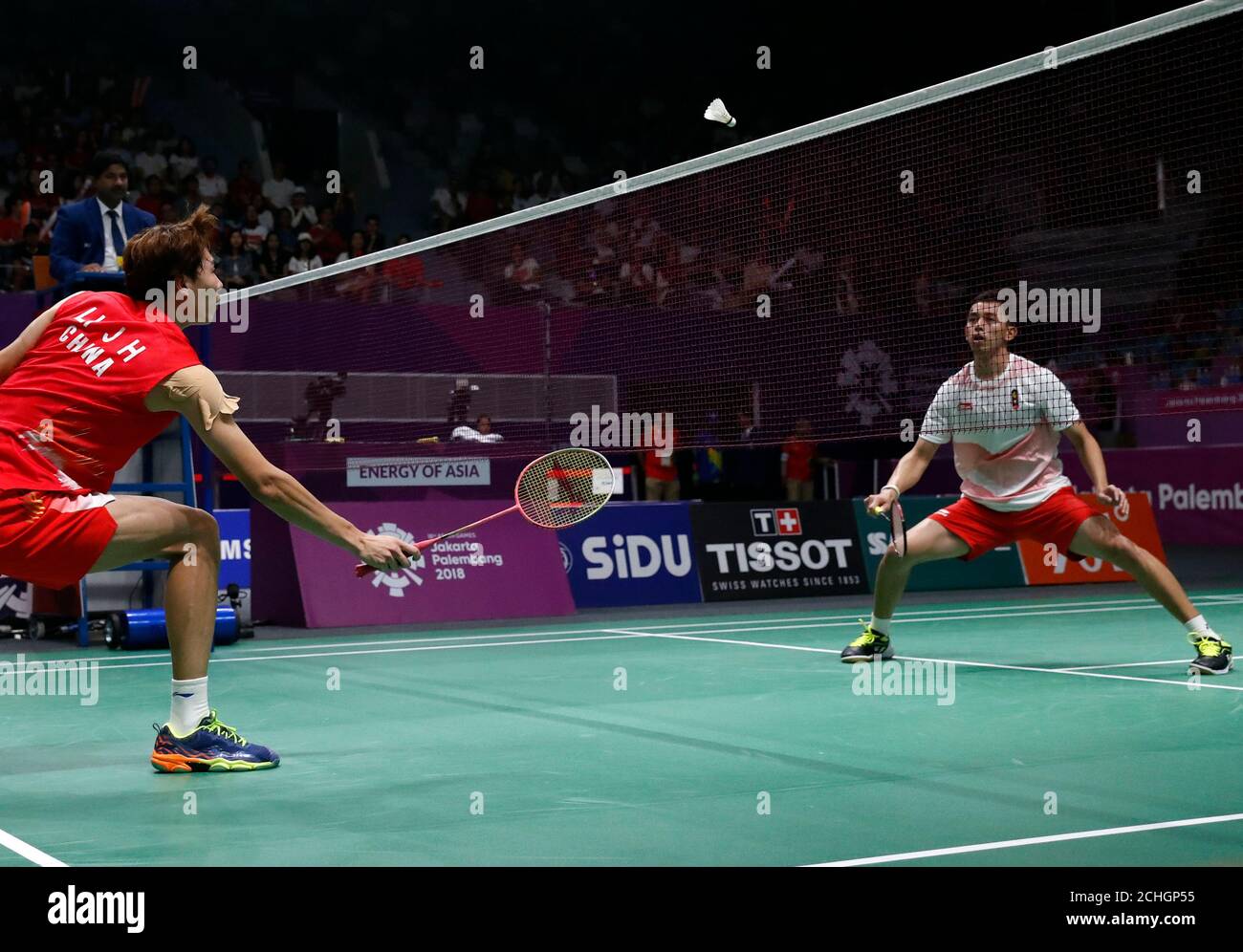 Badminton - 2018 Asian Games - Men's Doubles Semifinals - GBK - Istora -  Jakarta, Indonesia - August 27, 2018 - Muhammad Rian Ardianto of Indonesia  in action with Li Junhui of China. REUTERS/Cathal Mcnaughton Stock Photo -  Alamy