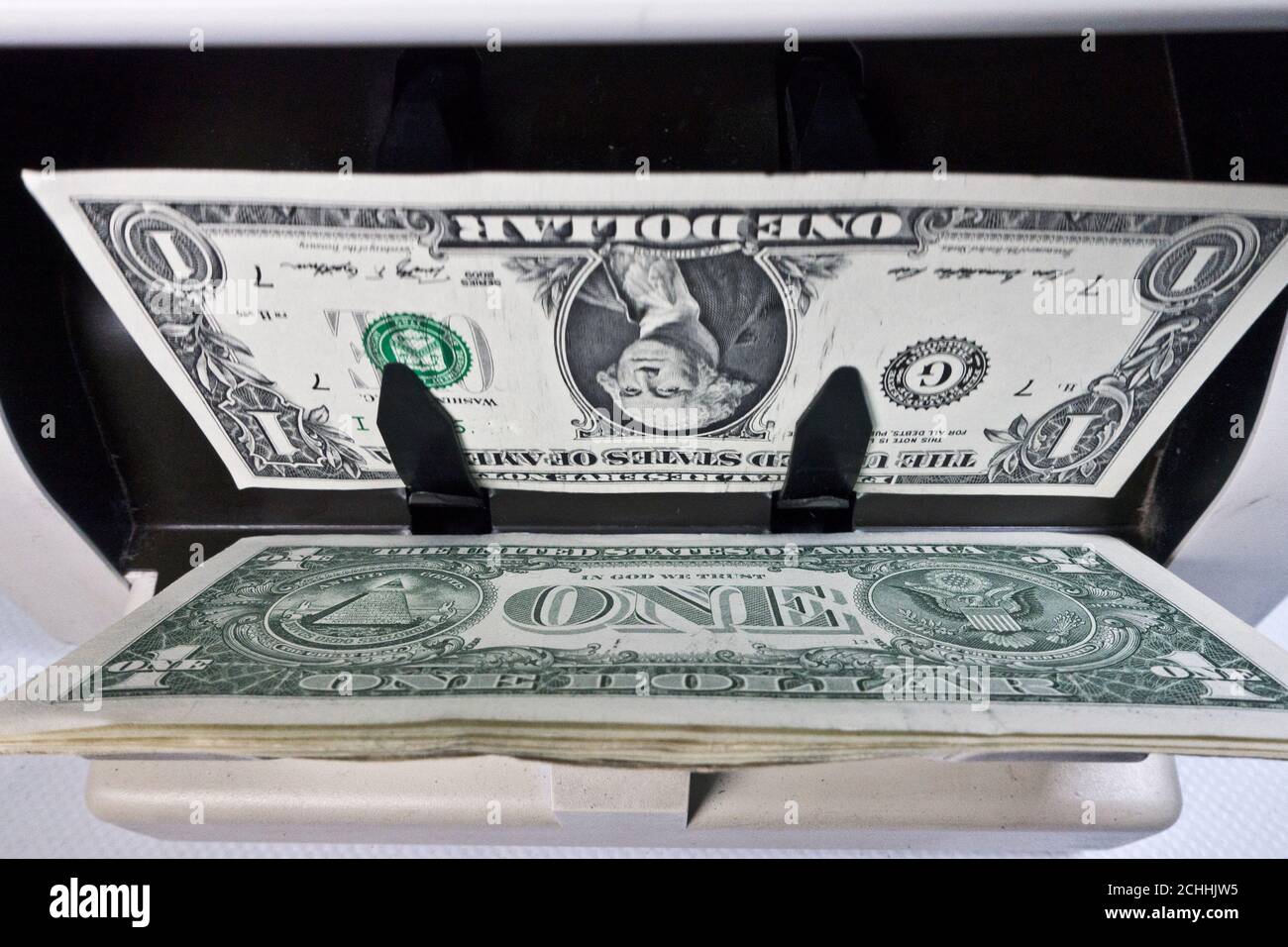 electronic money counter machine with one dollar(US dollars) banknotes