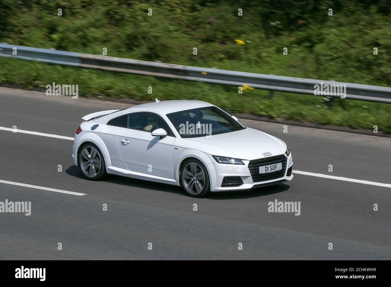 Audi tt s line white online