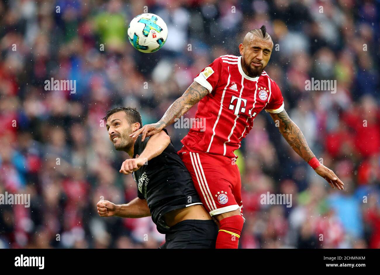 Soccer Football - Bundesliga - FC Bayern Munich vs 1. FSV Mainz 05 -  Allianz Arena, Munich, Germany - September 16, 2017 Bayern Munich's Arturo  Vidal in action with Mainz's Giulio Donati