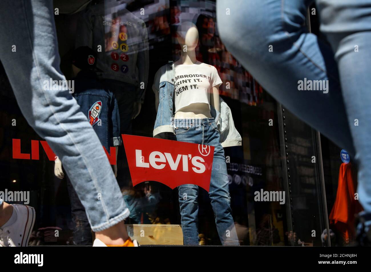 Levi strauss store hi-res stock photography and images - Alamy