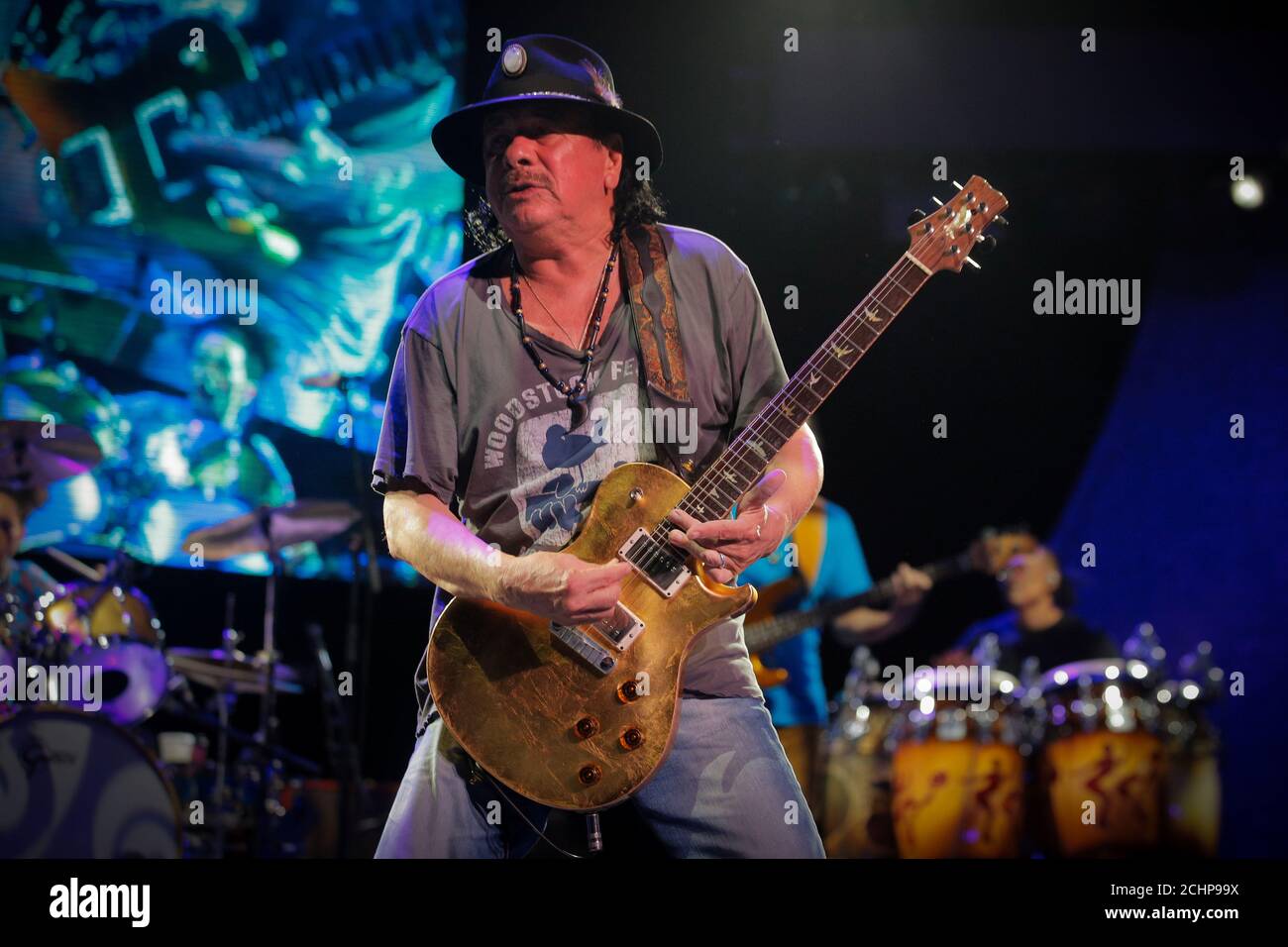 santana concert bethel woods